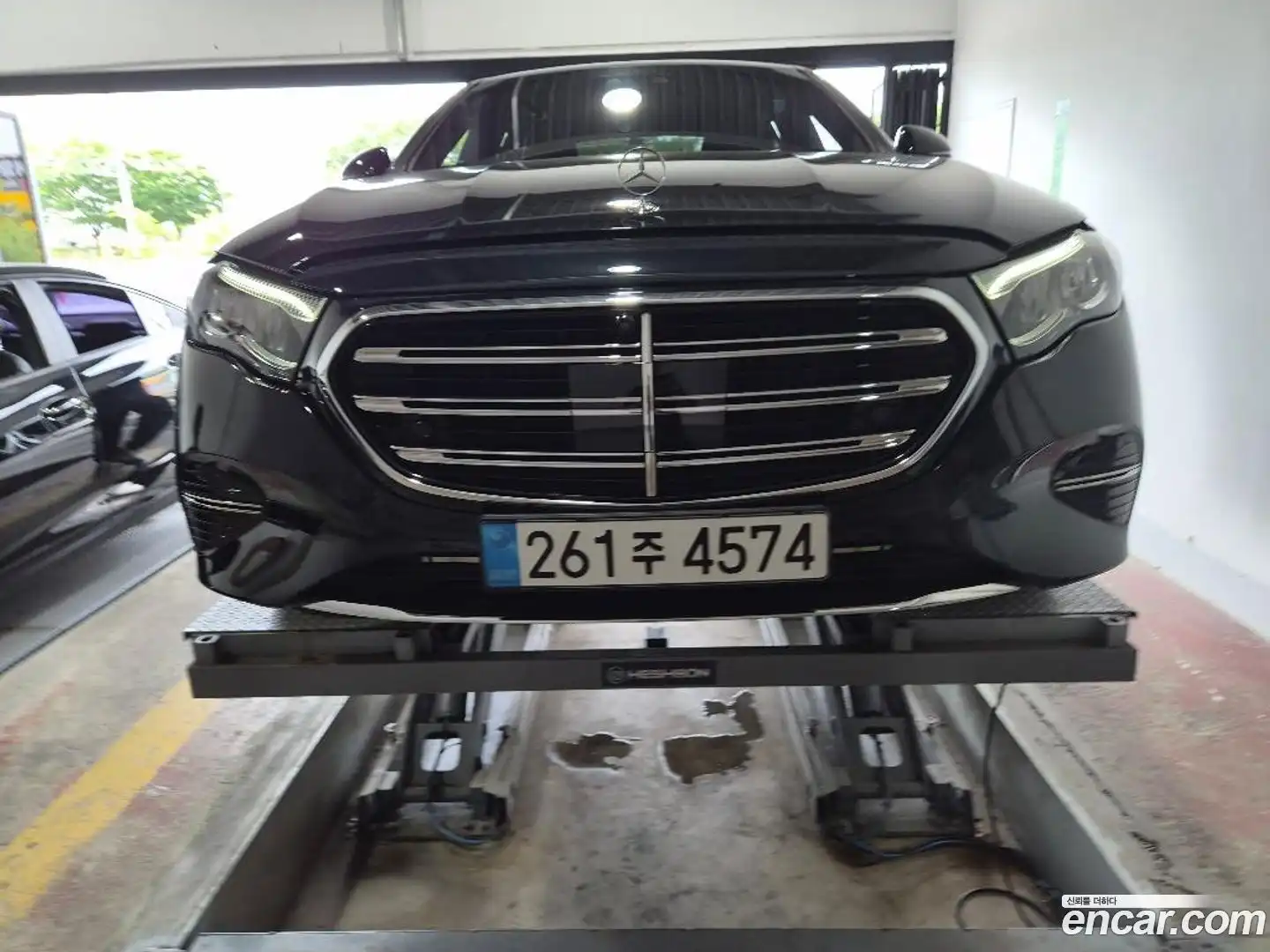 E-Class Mercedes-Benz 2025.6-OUTER-001