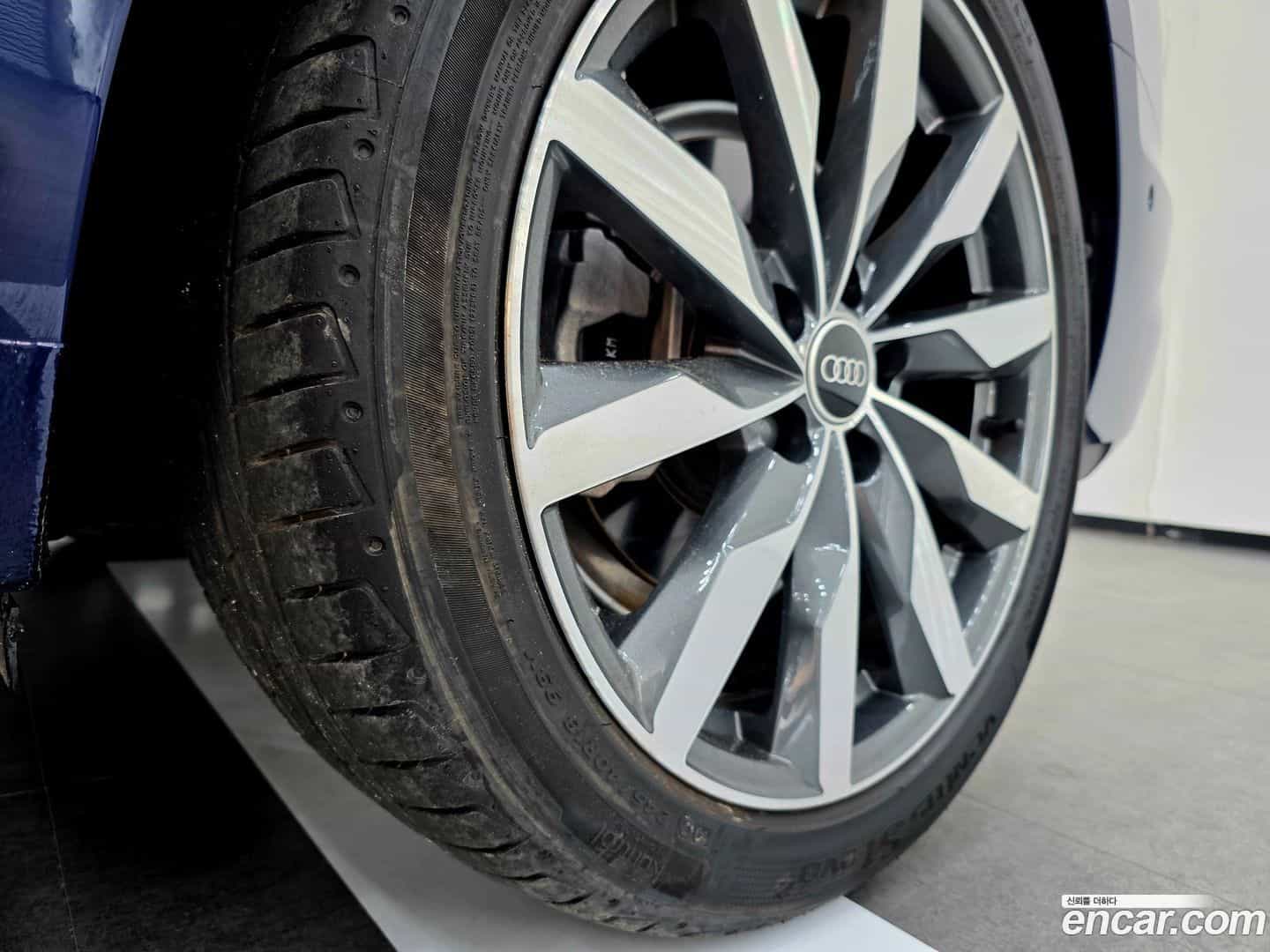 A4 Audi 2023.11-OPTION-019