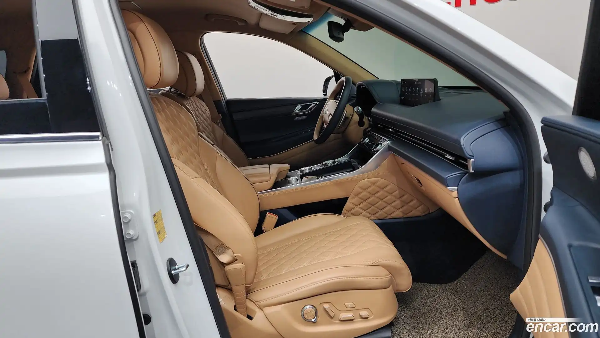 GV80 Genesis 2023.1-INNER-036