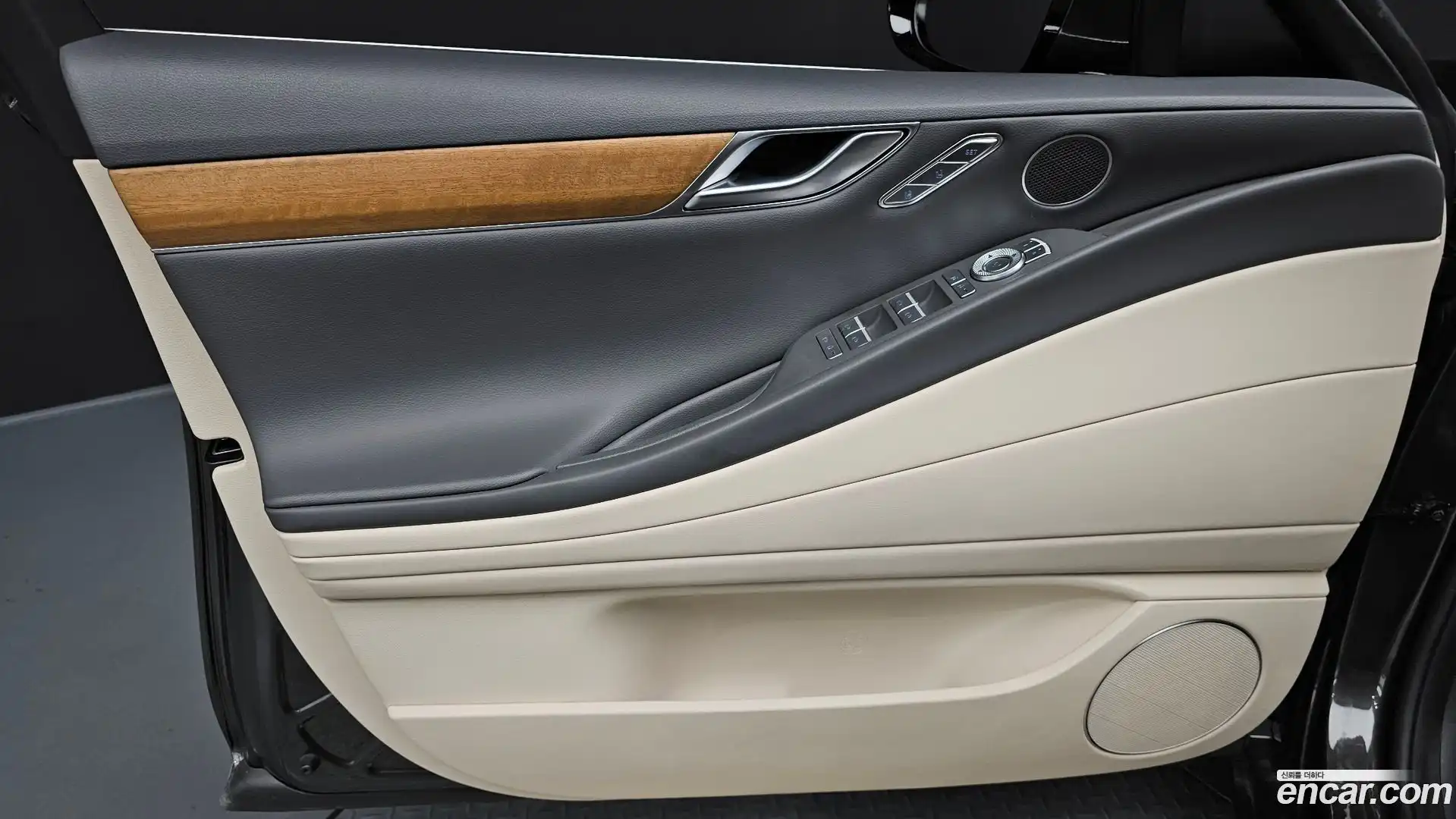 G80 Genesis 2023.5-INNER-034