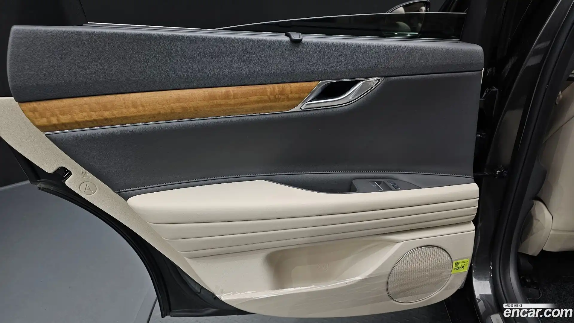 G80 Genesis 2023.5-INNER-035