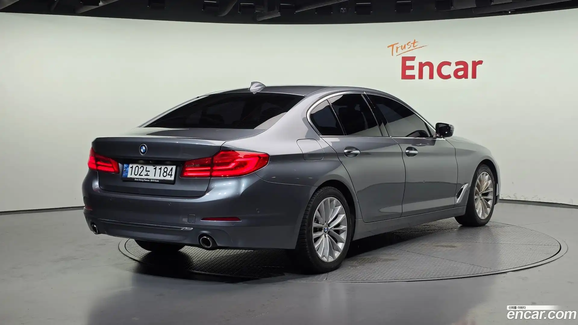 5-Series BMW 2018.5-OUTER-002