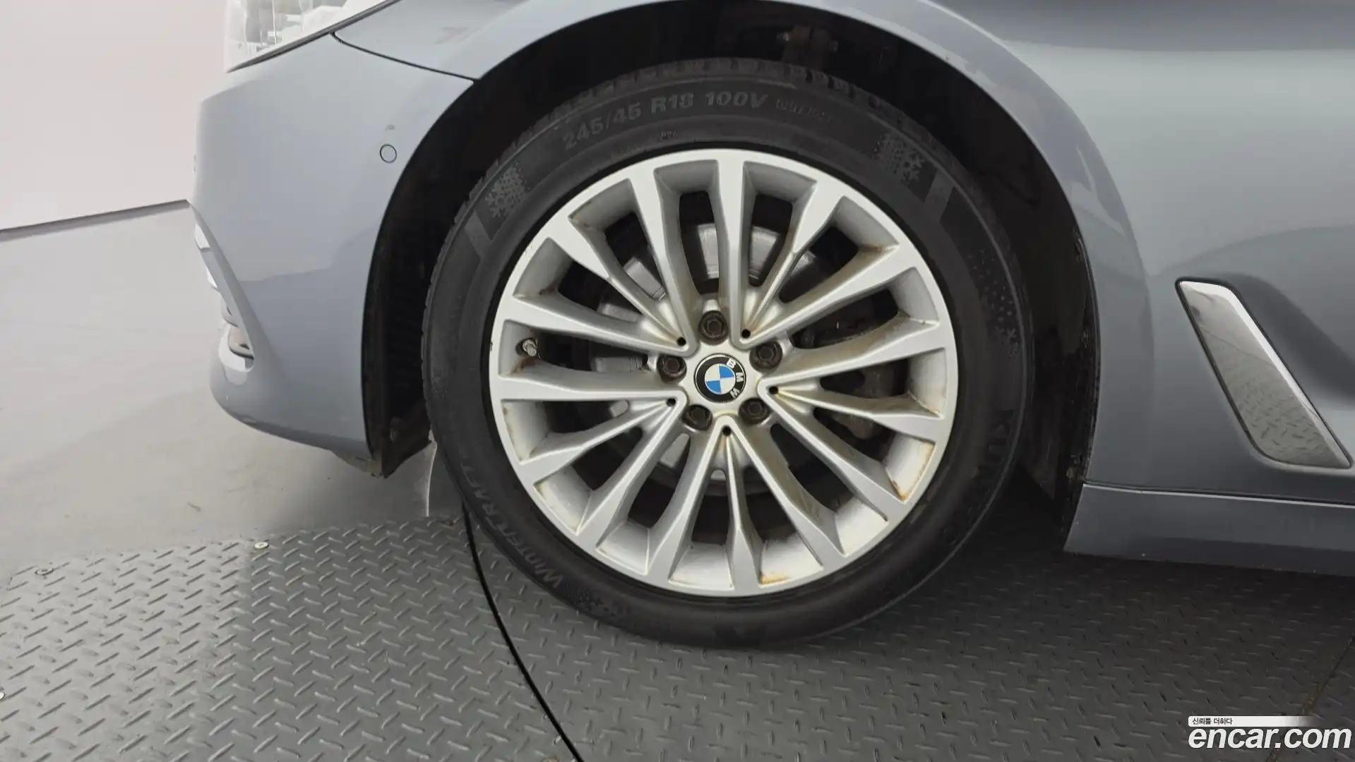 5-Series BMW 2018.5-OUTER-005