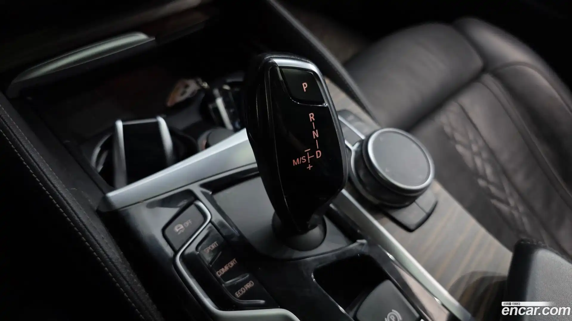 5-Series BMW 2018.5-INNER-009