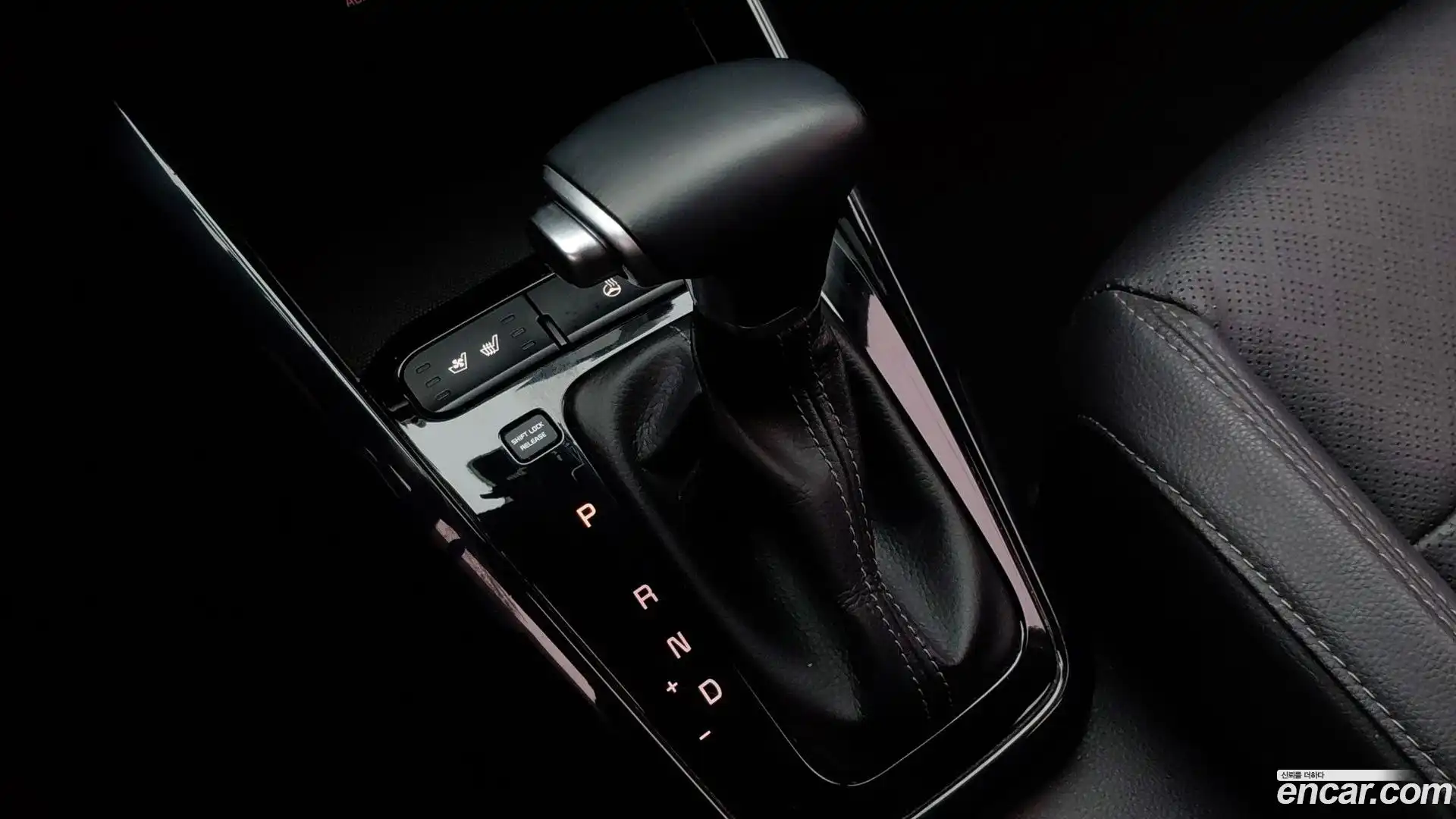 Stonic Kia 2019.0-INNER-009