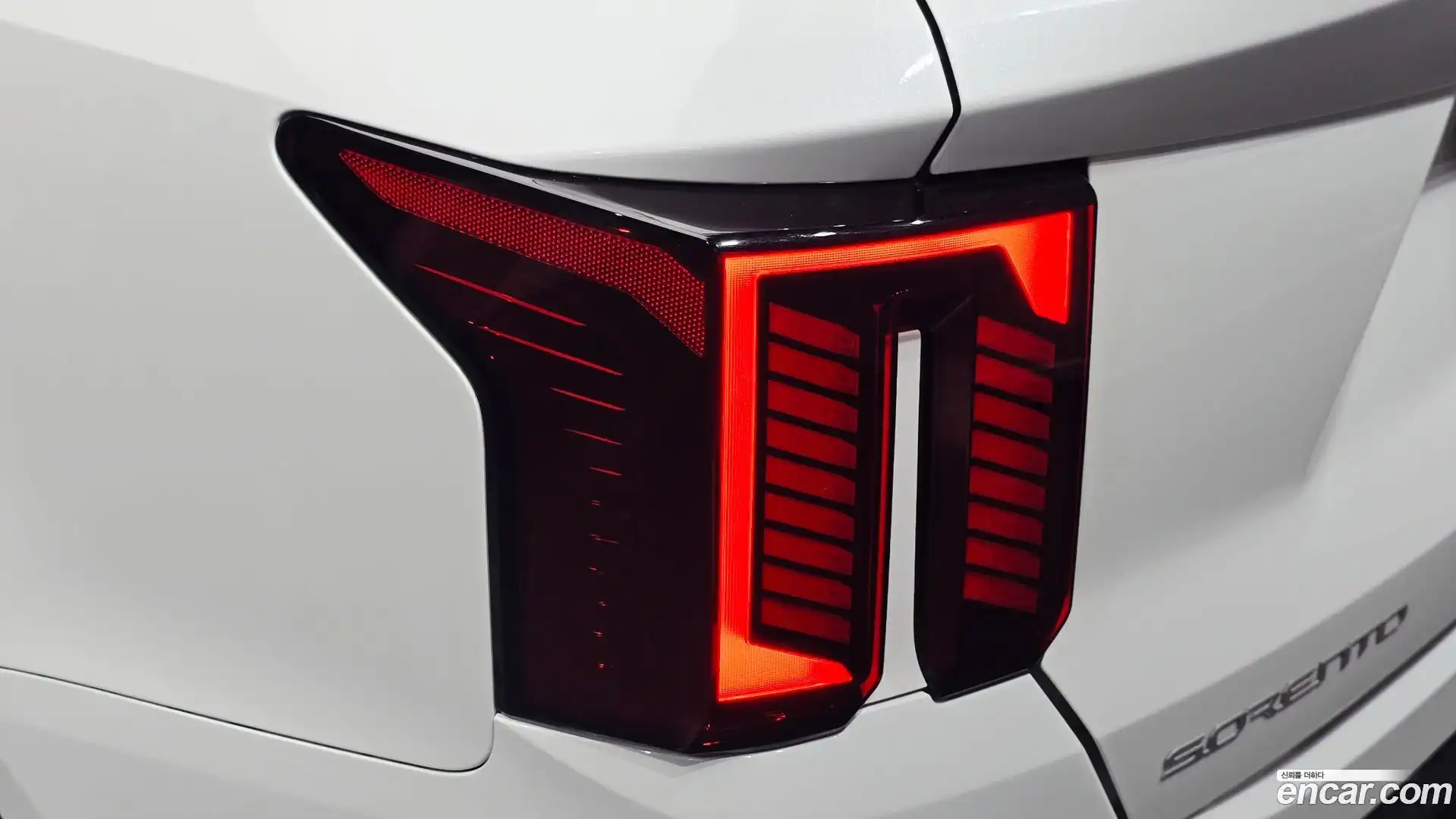 Sorento Kia 2024.6-OUTER-033
