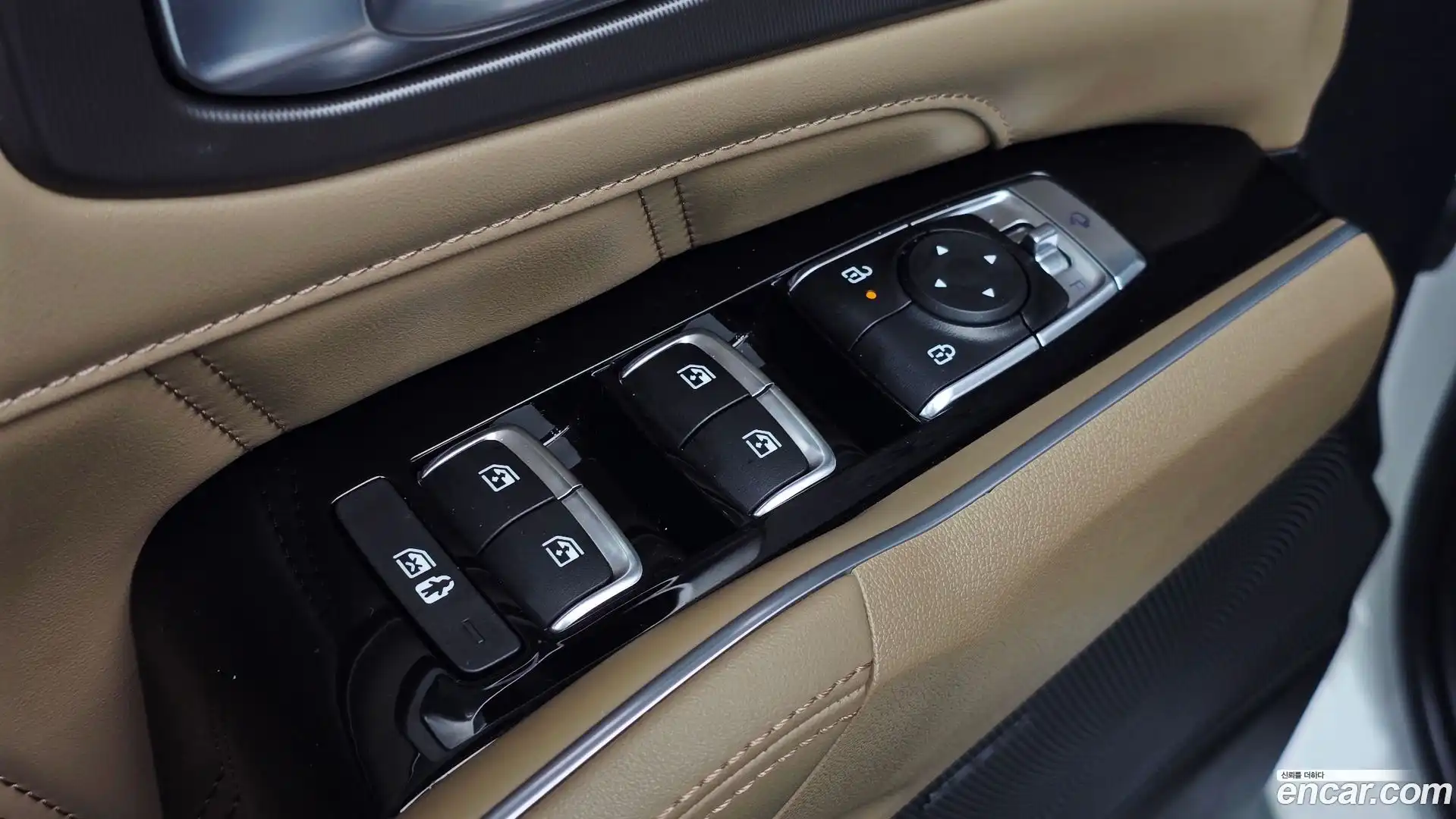 Sorento Kia 2024.6-OPTION-042