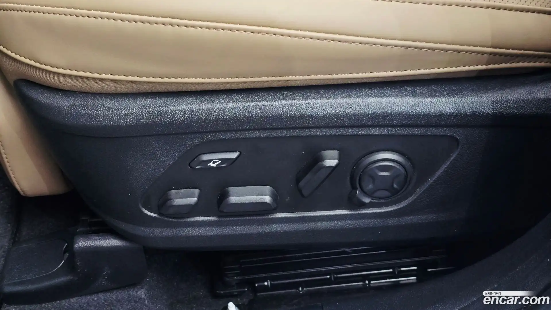 Sorento Kia 2024.6-OPTION-046