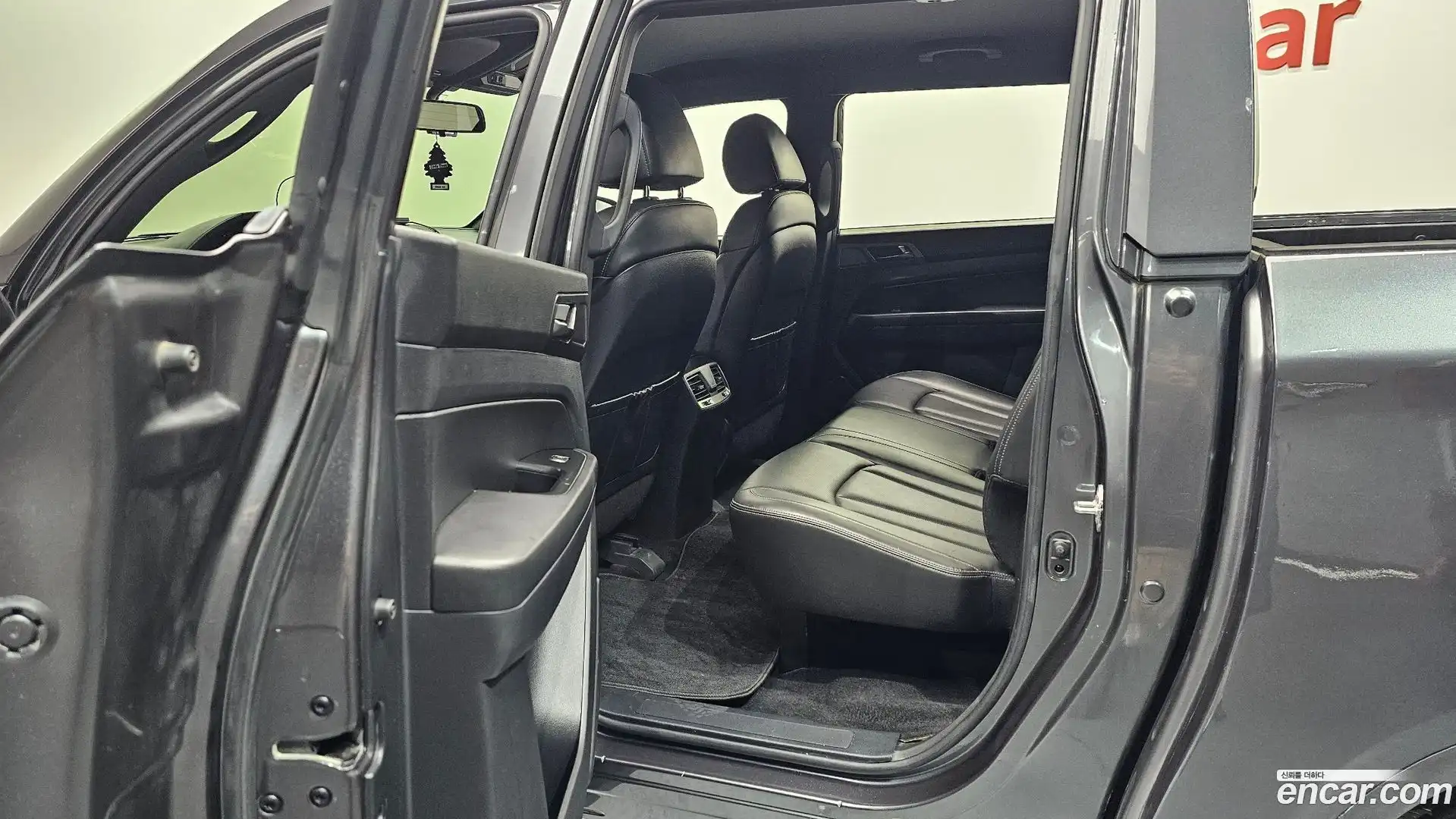 Rexton KG Mobility 2022.7-INNER-036