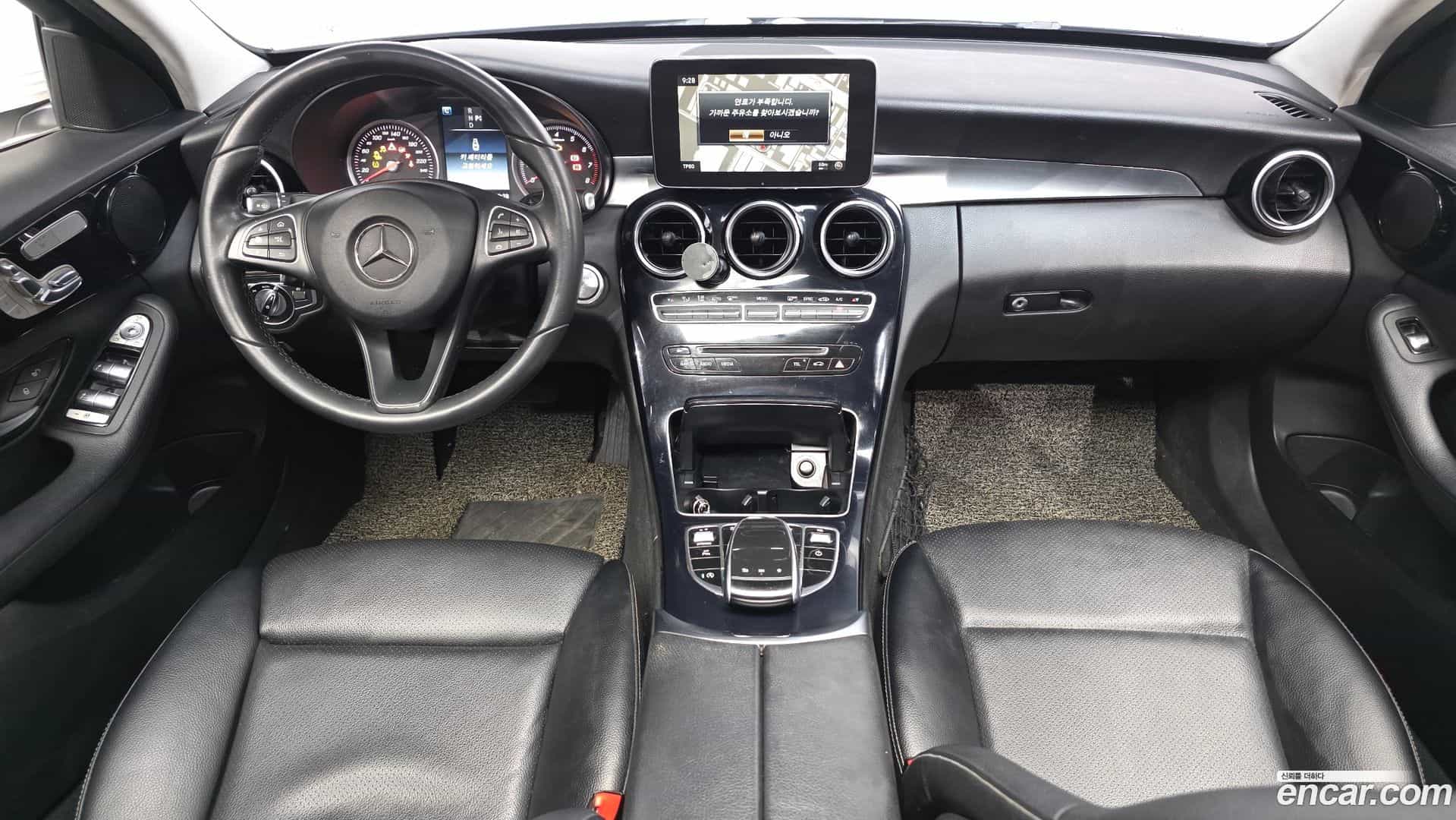 C-Class Mercedes-Benz 2016.10-INNER-007