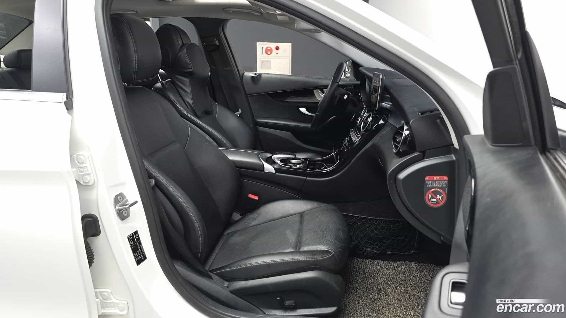 C-Class Mercedes-Benz 2016.10-OPTION-015