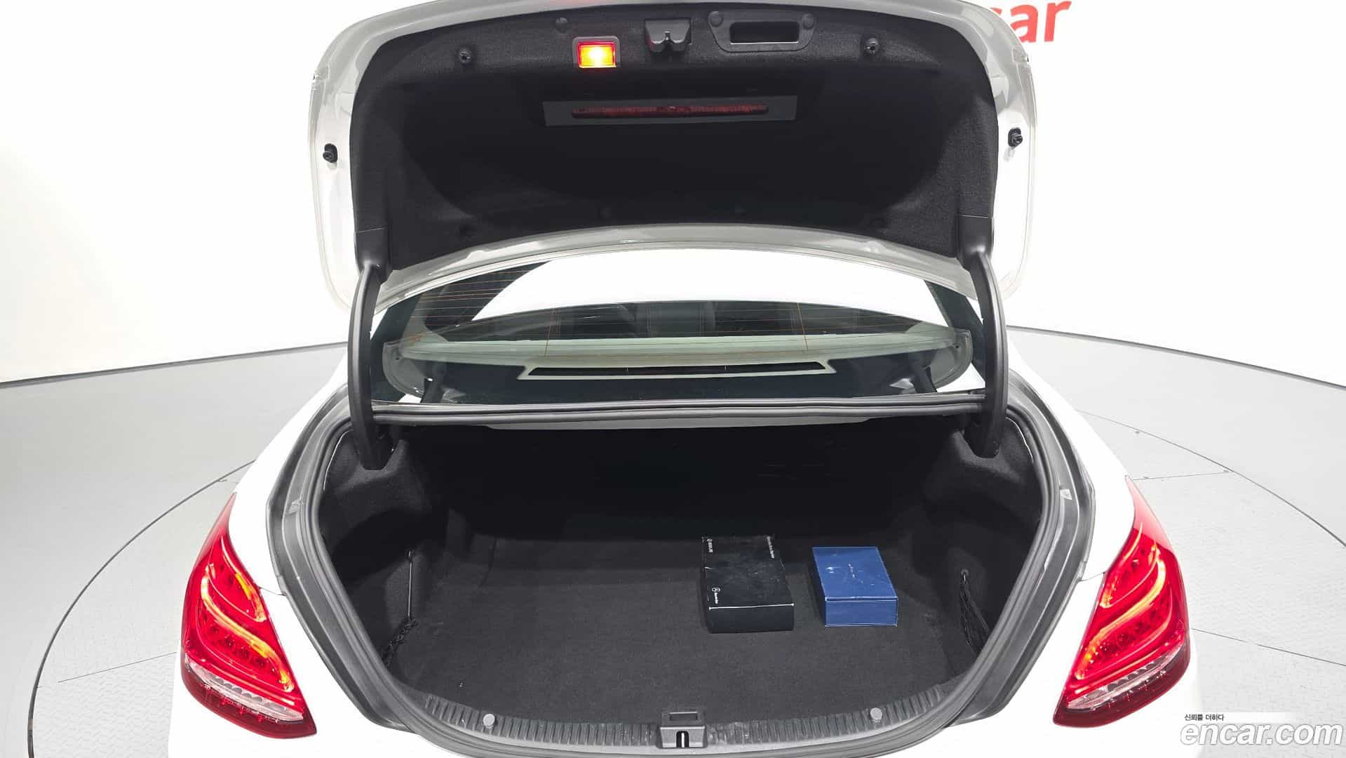 C-Class Mercedes-Benz 2016.10-OPTION-024