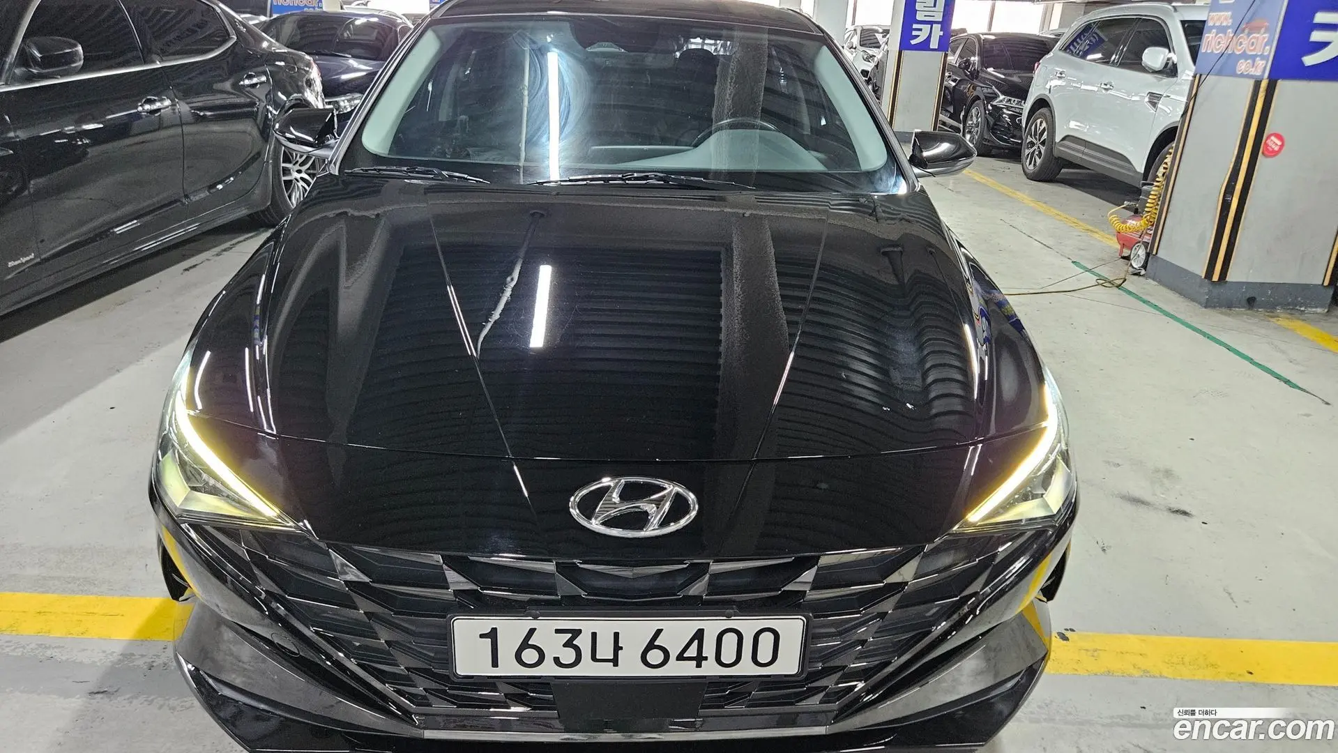 Main__Slider__Photo:AVANTE Hyundai 2021.3-0