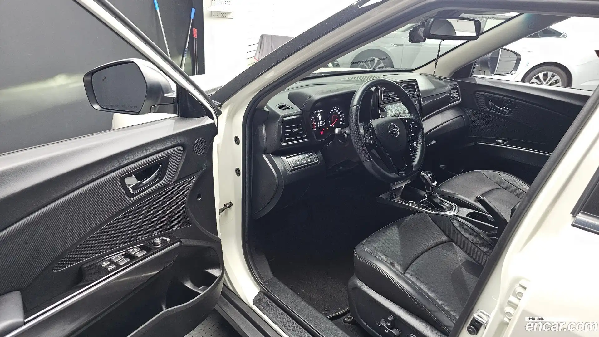TIBOLI KG Mobility 2022.5-INNER-010