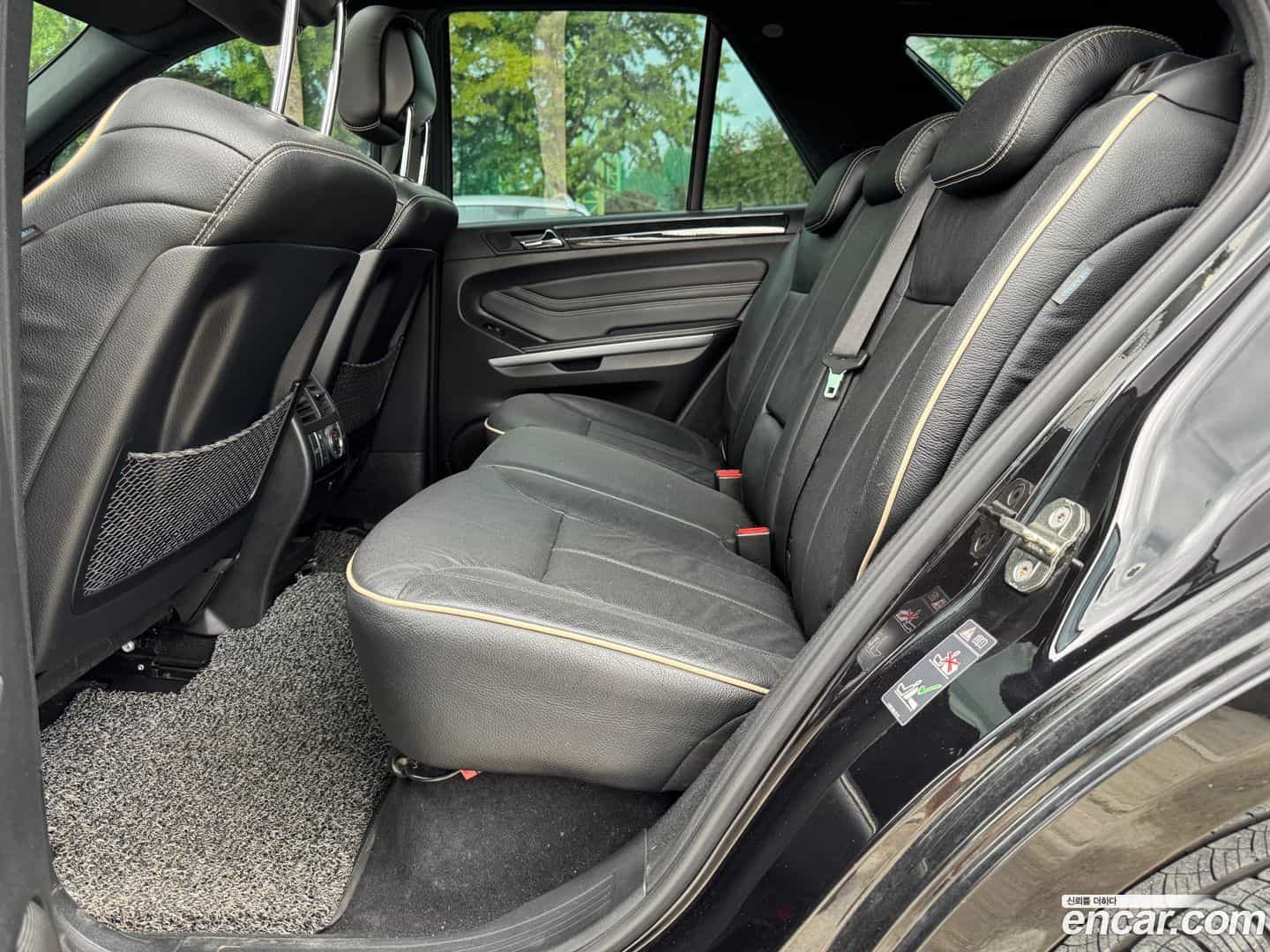 M-class Mercedes-Benz 2011.11-OPTION-019