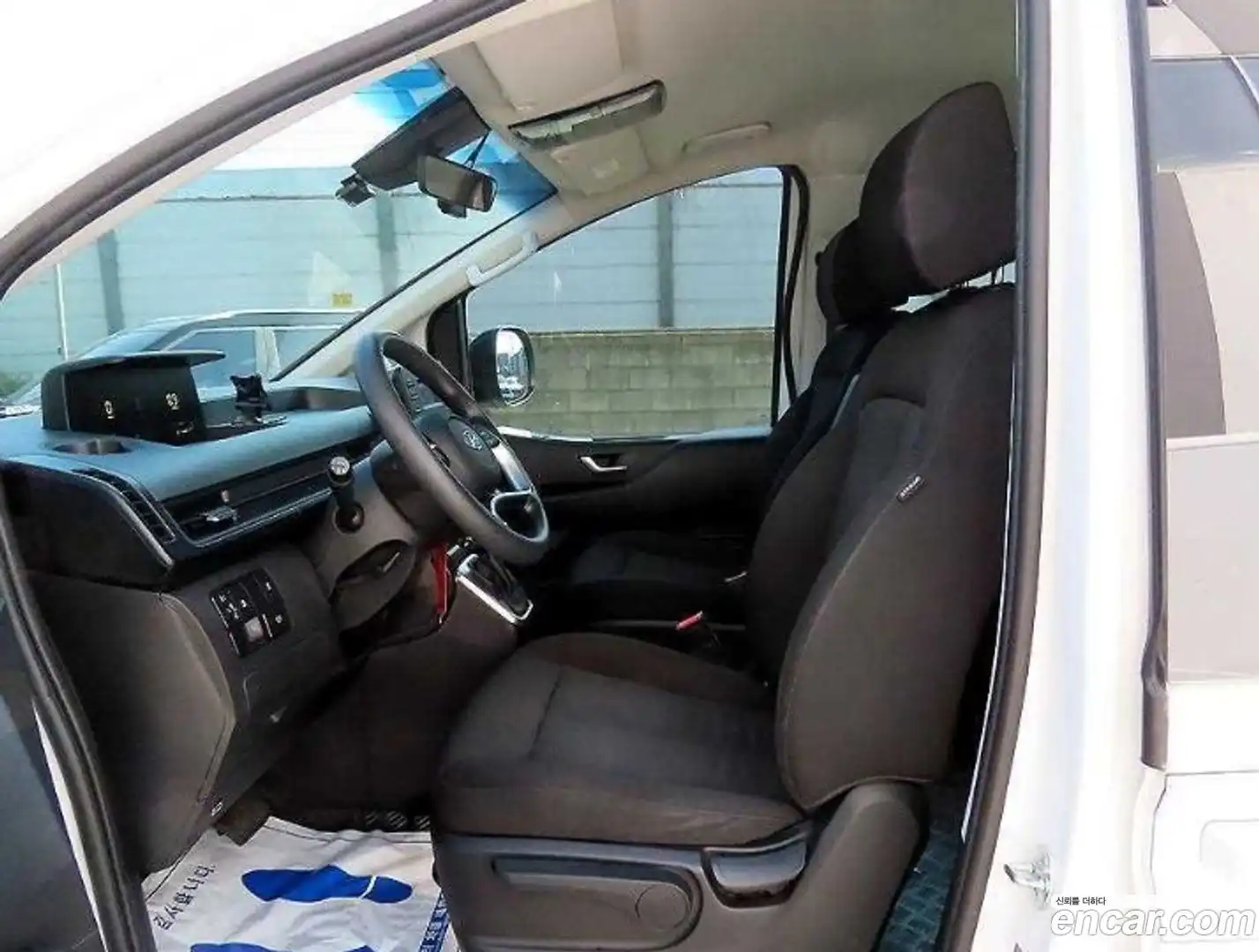 Staria Hyundai 2023.2-OUTER-005