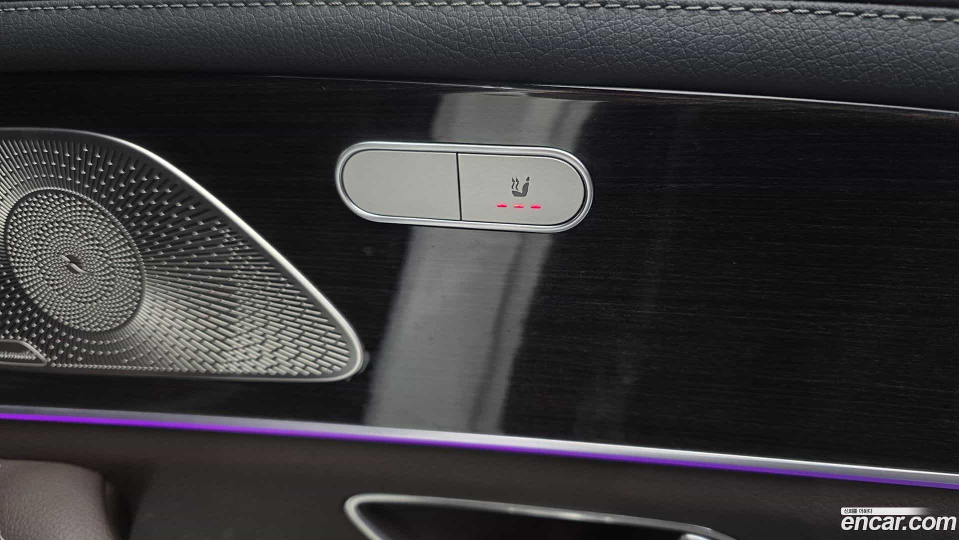 GLE-Class Mercedes-Benz 2022.8-OPTION-022