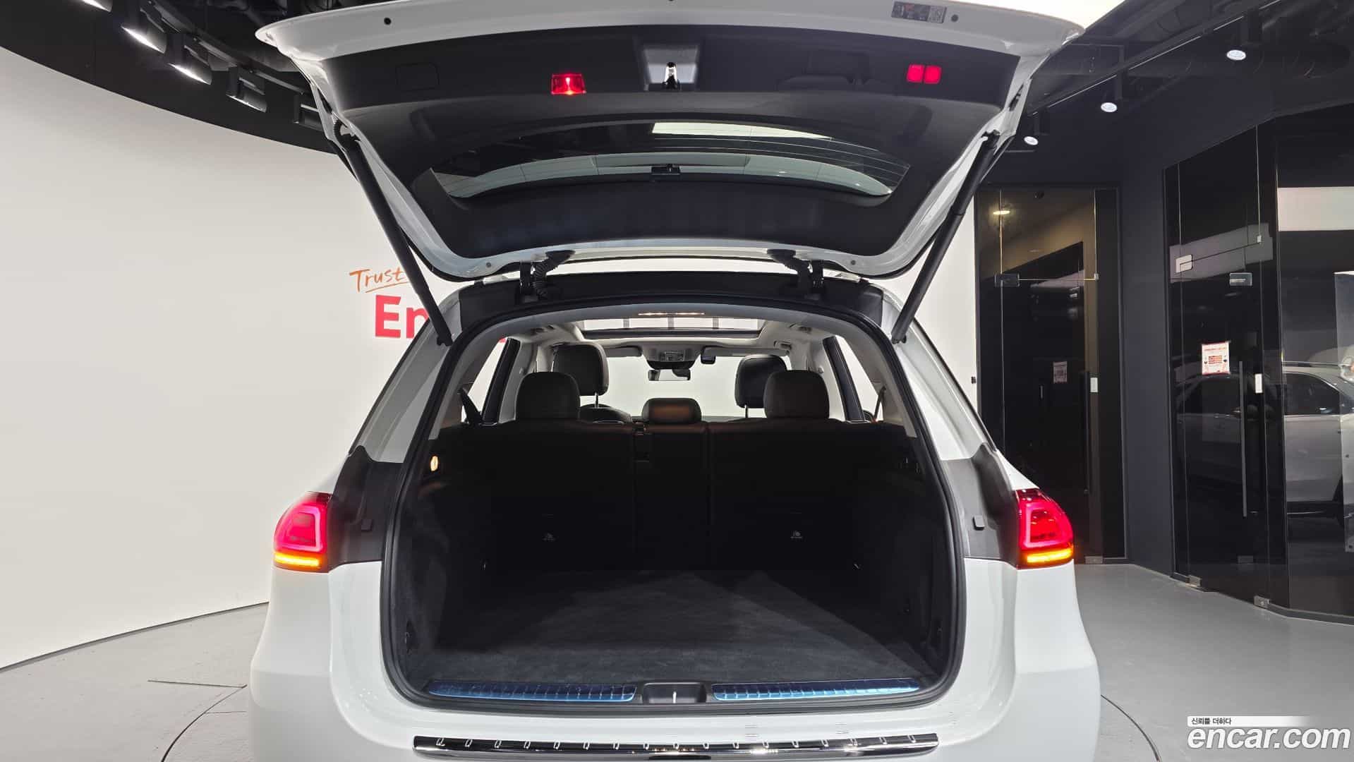 GLE-Class Mercedes-Benz 2022.8-OPTION-024