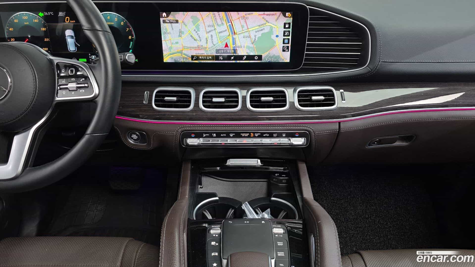 GLE-Class Mercedes-Benz 2022.8-OPTION-042