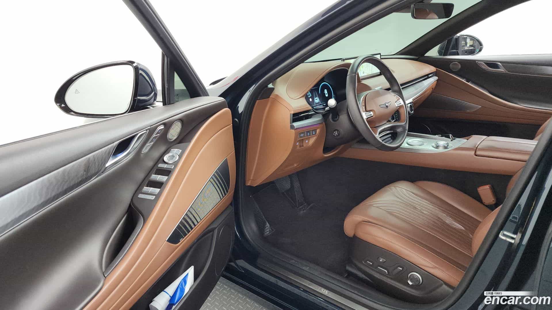 G80 Genesis 2022.0-INNER-010