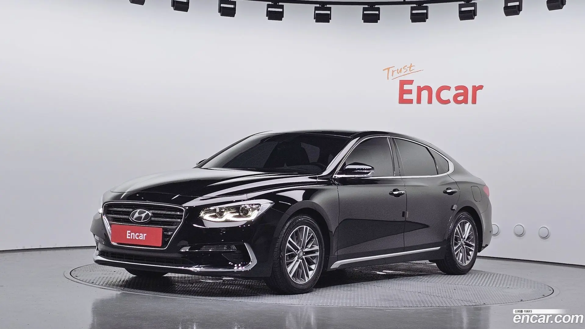 Main__Slider__Photo:Grandeur Hyundai 2016.11-0