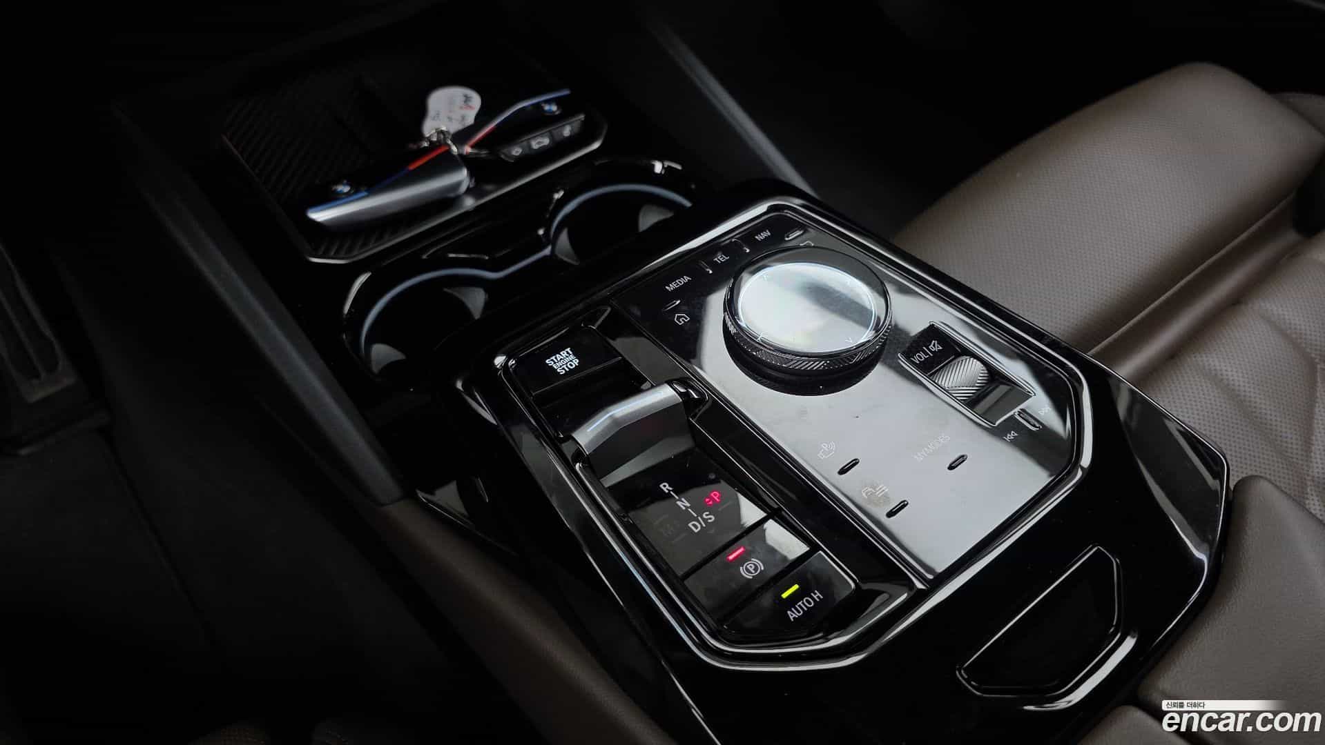 5-Series BMW 2024.1-INNER-009