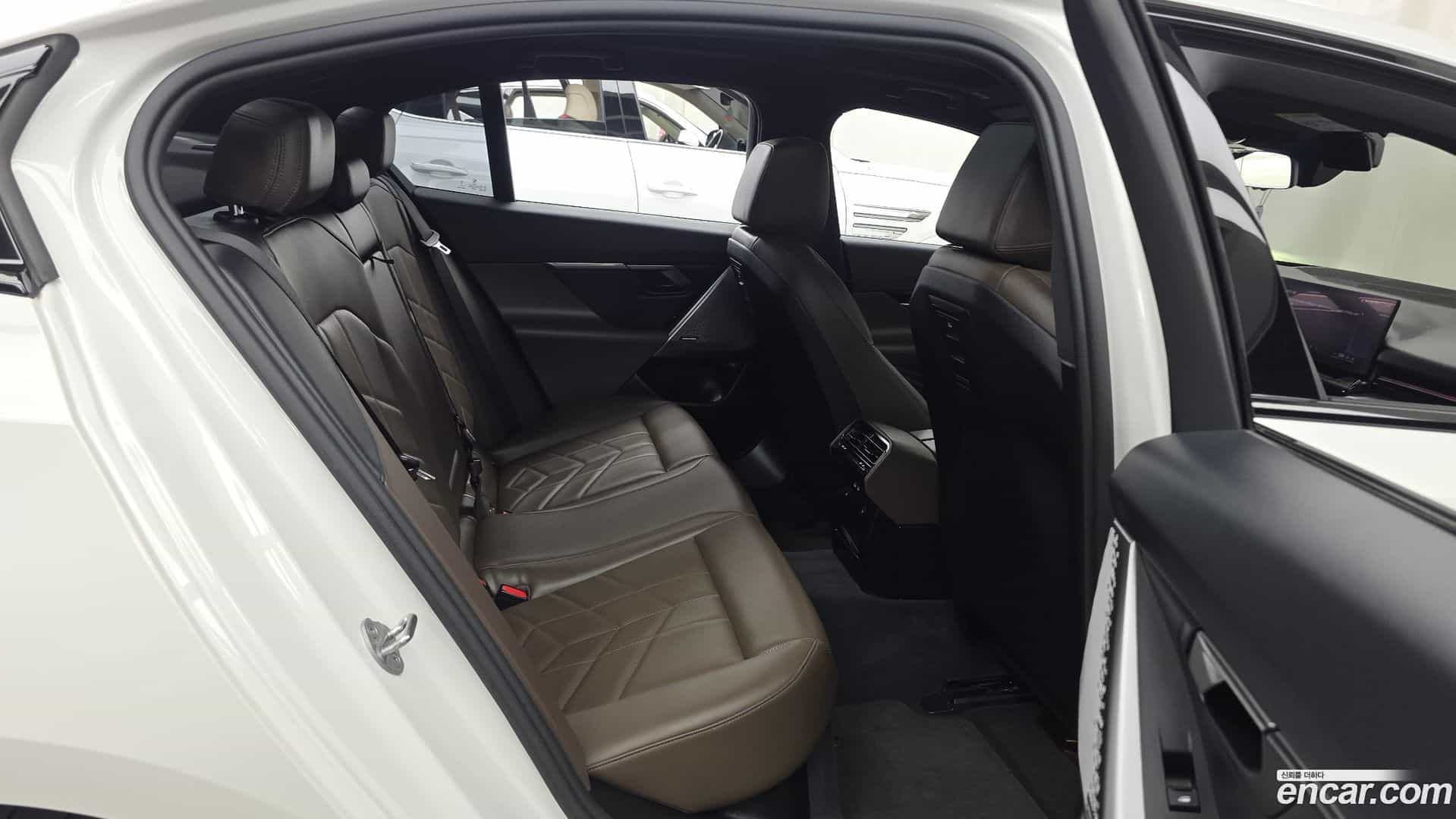 5-Series BMW 2024.1-OPTION-016