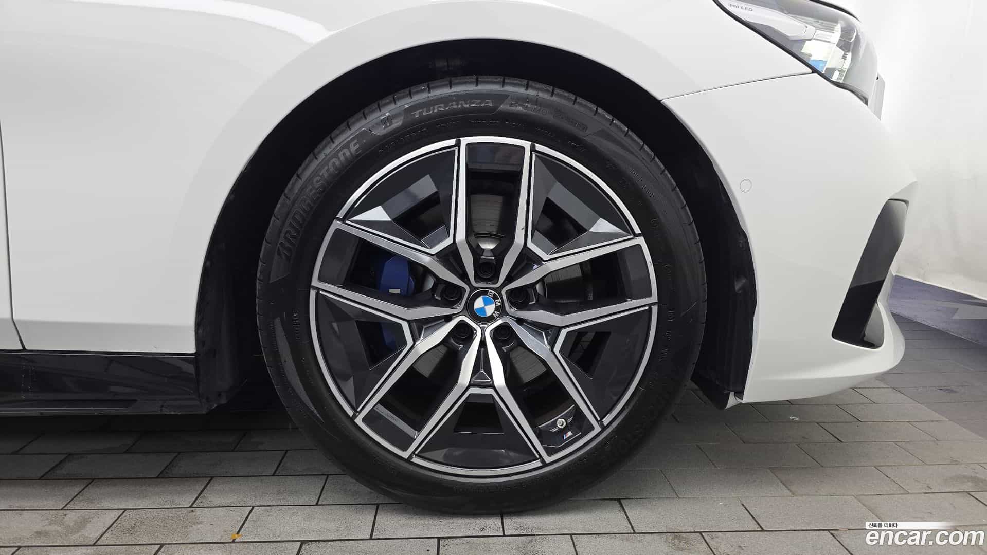 5-Series BMW 2024.1-OUTER-031