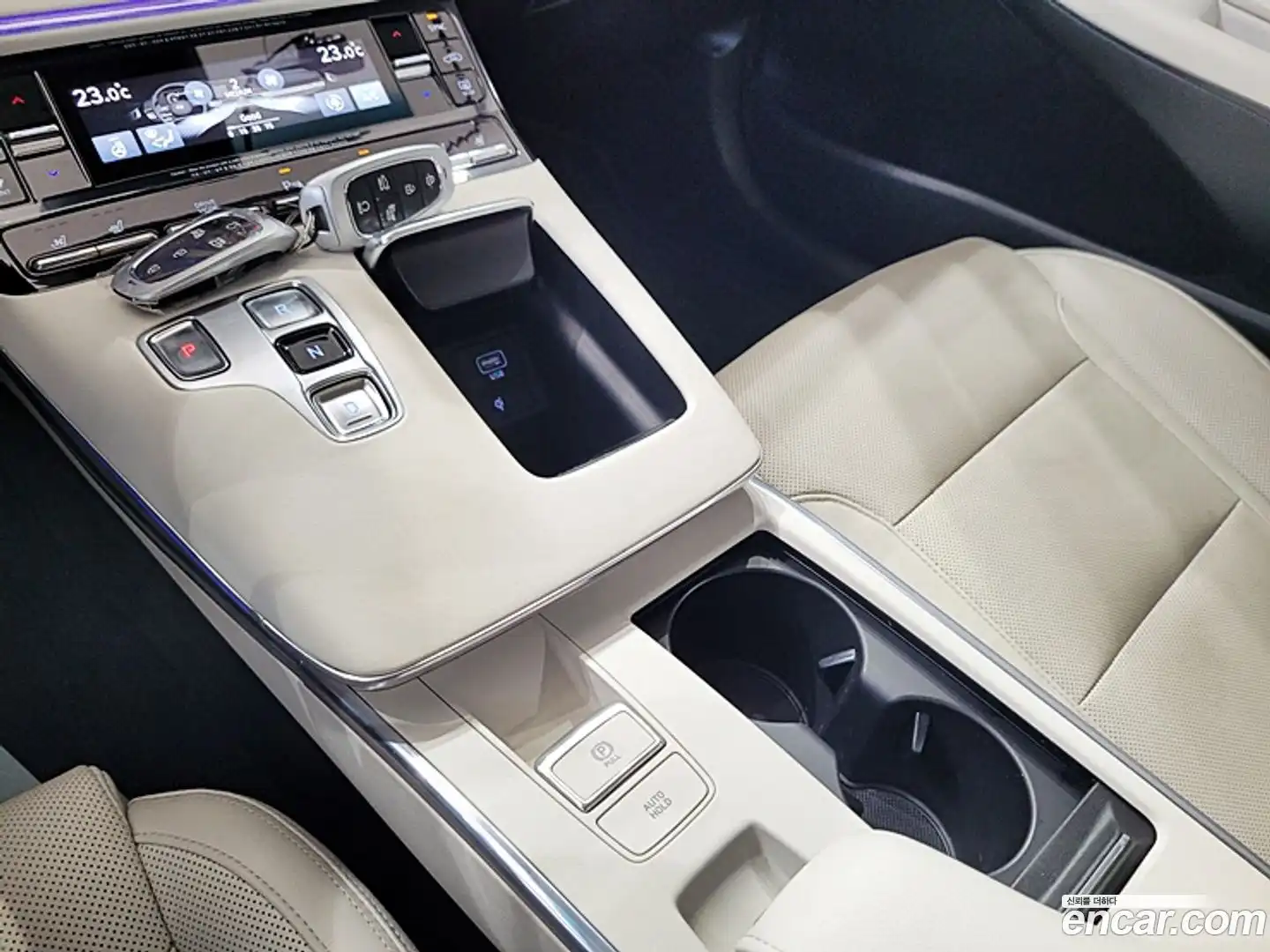Grandeur Hyundai 2021.10-INNER-009