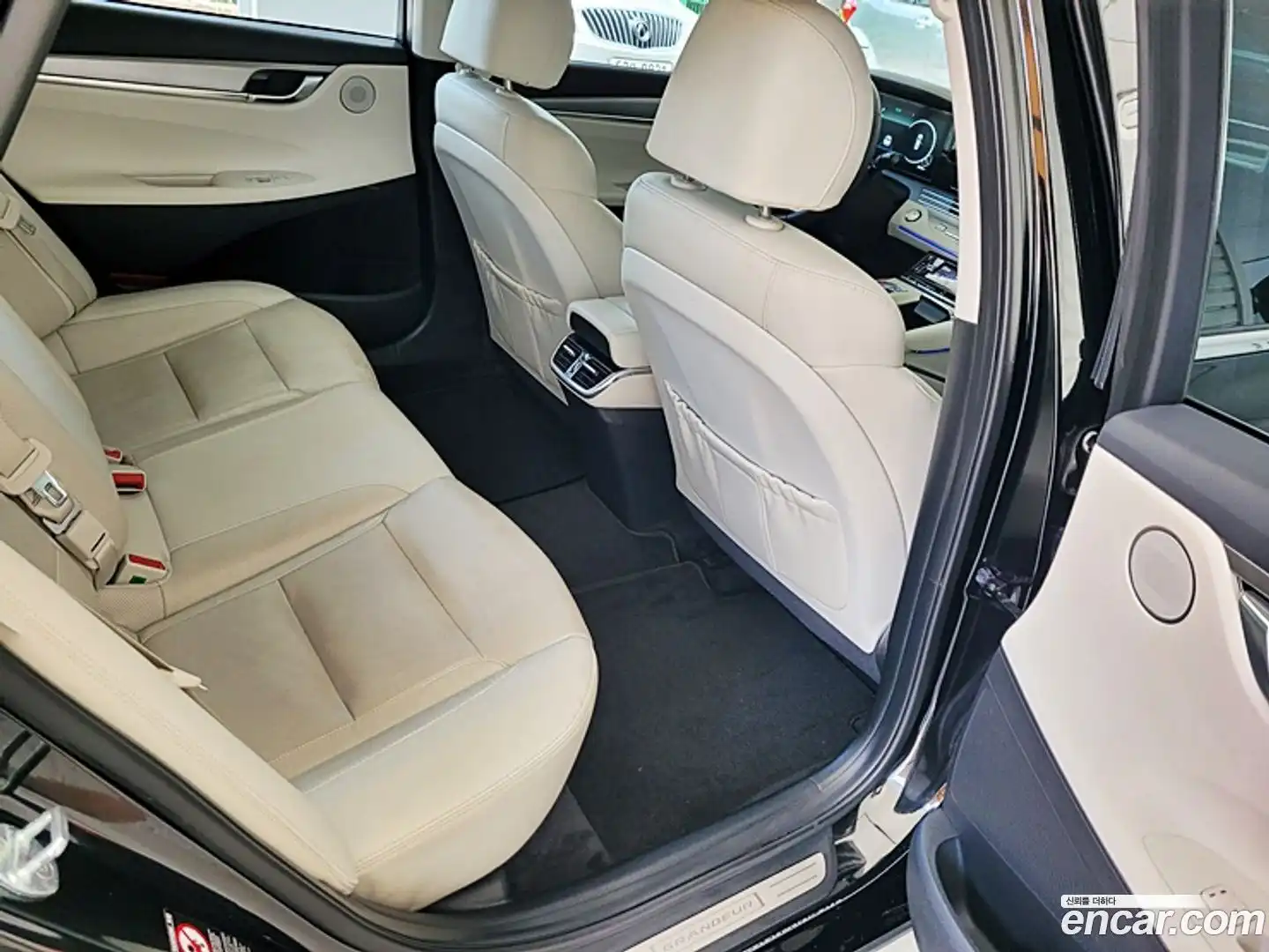 Grandeur Hyundai 2021.10-OPTION-022