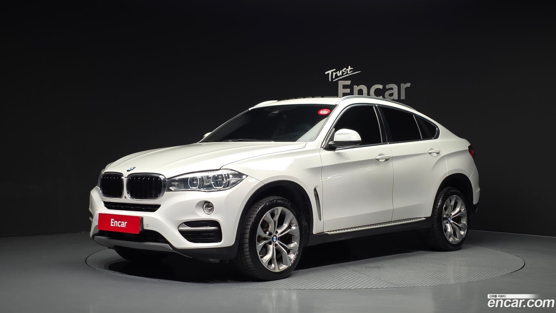 Main__Slider__Photo:X6 BMW 2018.6-0