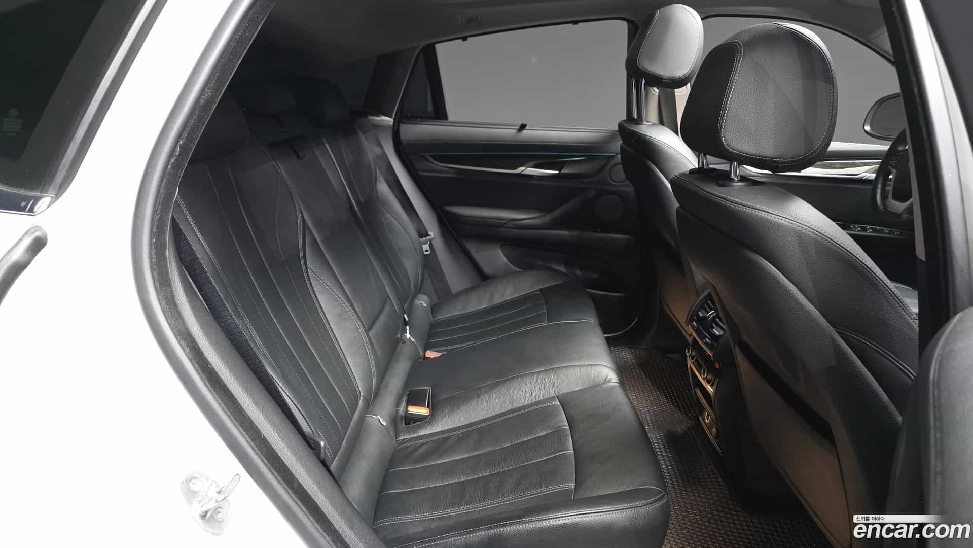 X6 BMW 2018.6-OPTION-016
