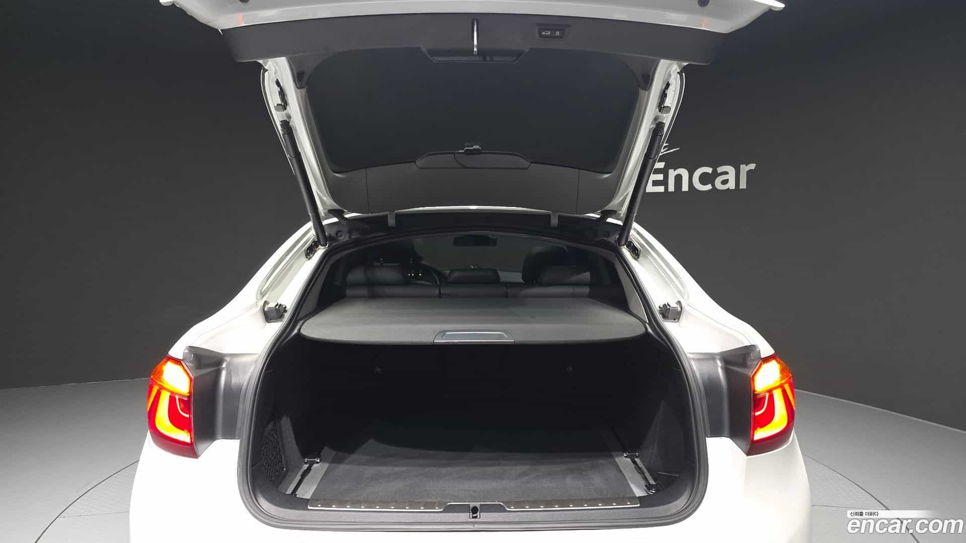 X6 BMW 2018.6-OPTION-024