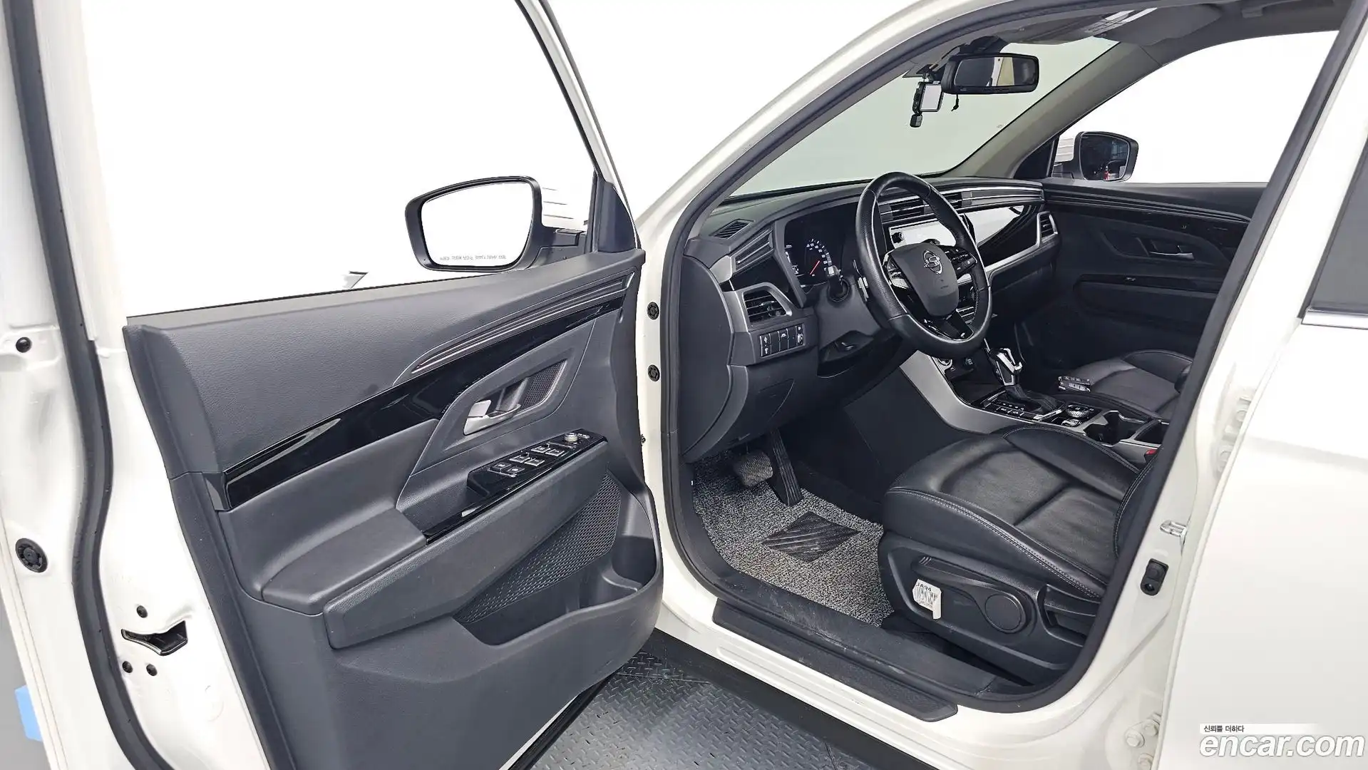 KORANDO KG Mobility 2020.4-INNER-010