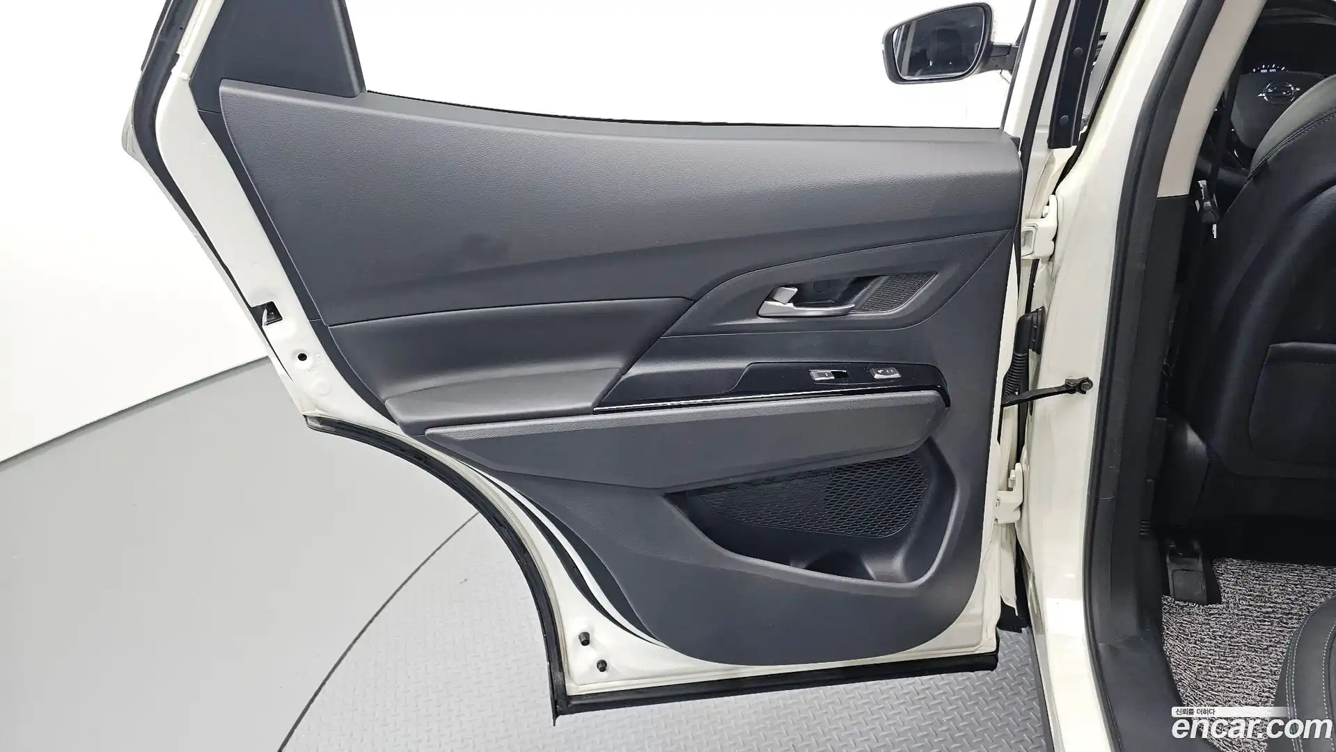 KORANDO KG Mobility 2020.4-INNER-035