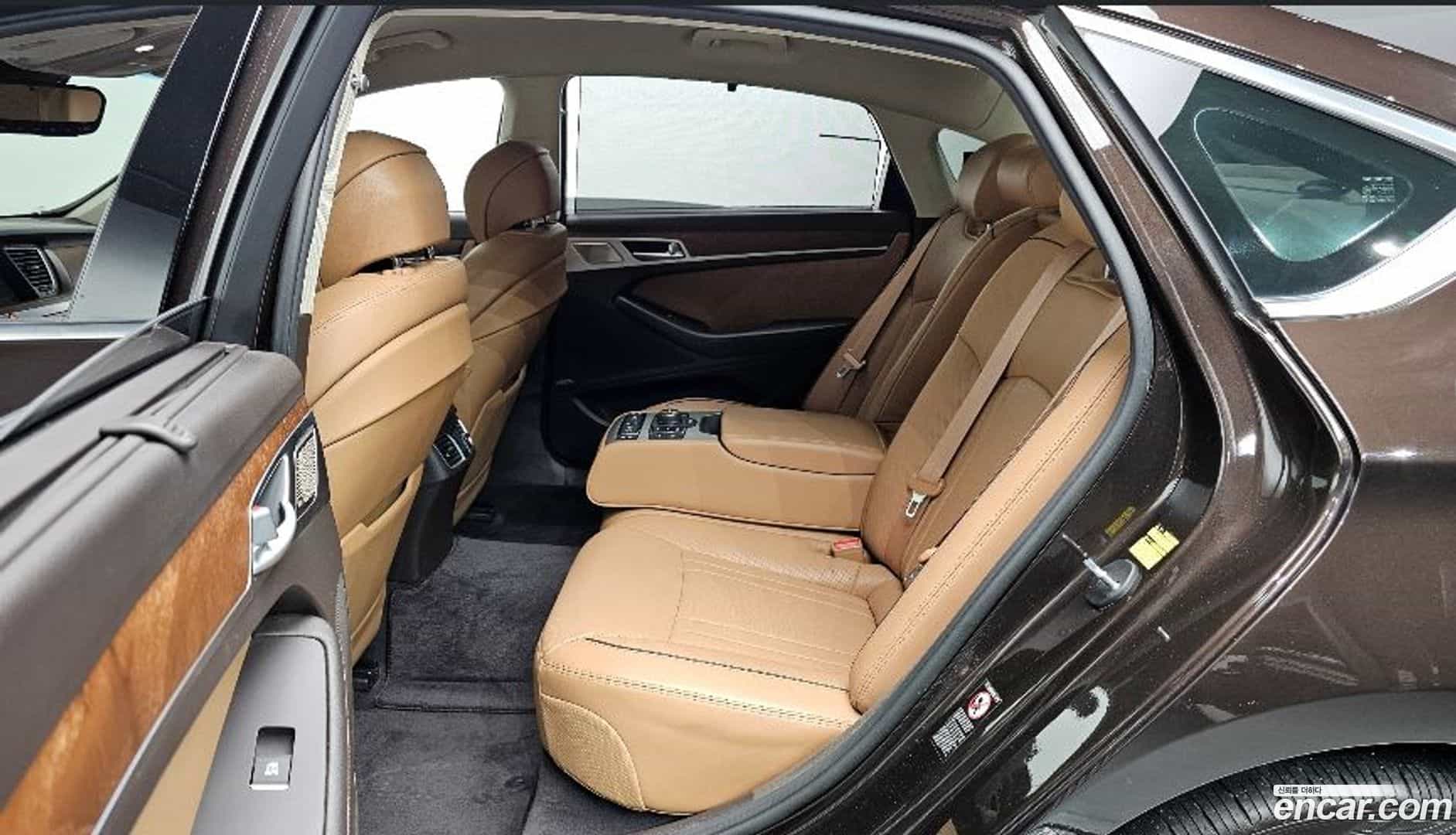 G80 Genesis 2018.2-OPTION-016