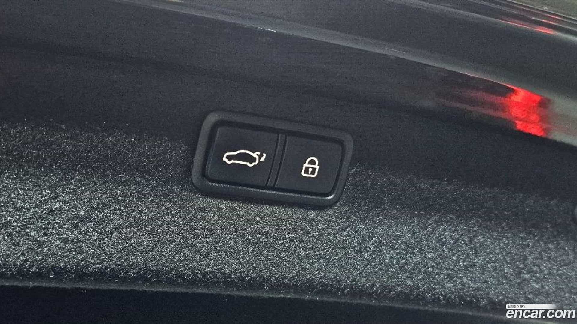 G80 Genesis 2018.2-OPTION-021