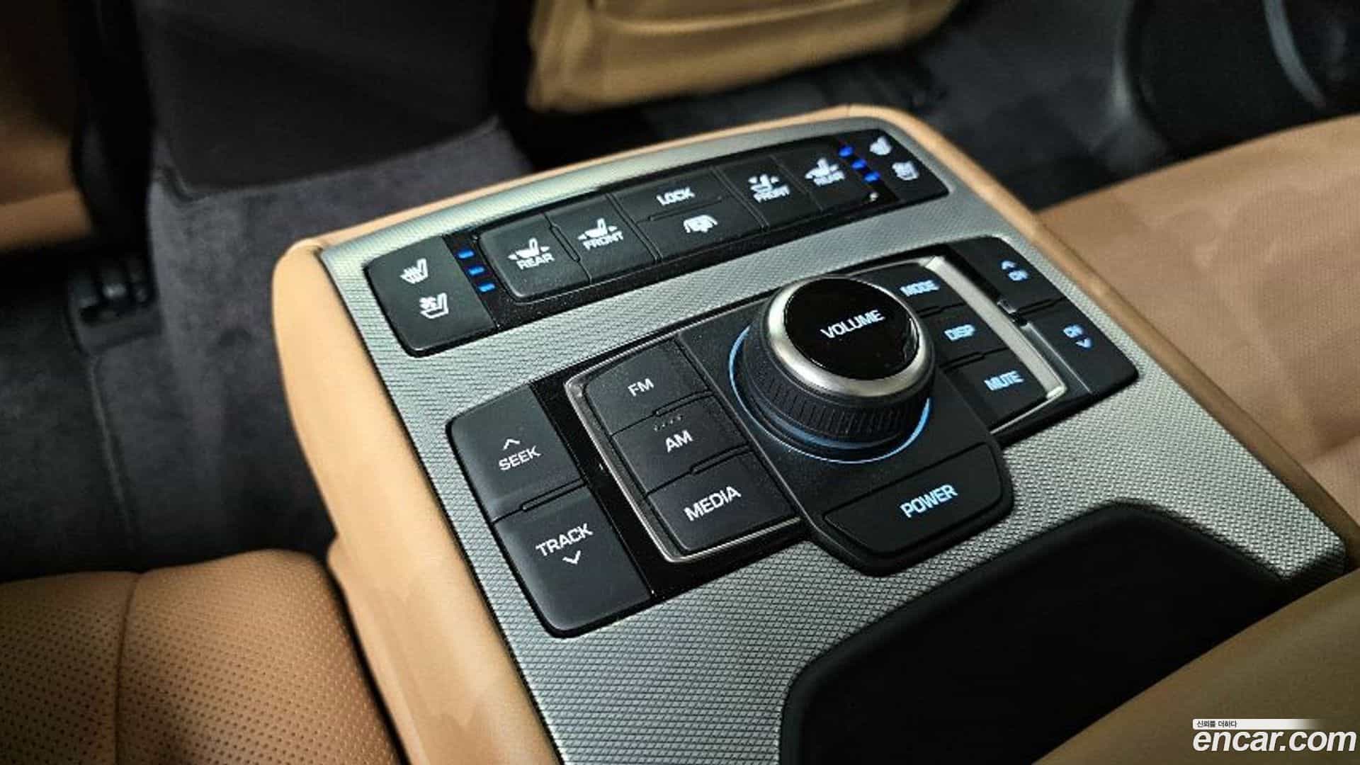 G80 Genesis 2018.2-OPTION-023