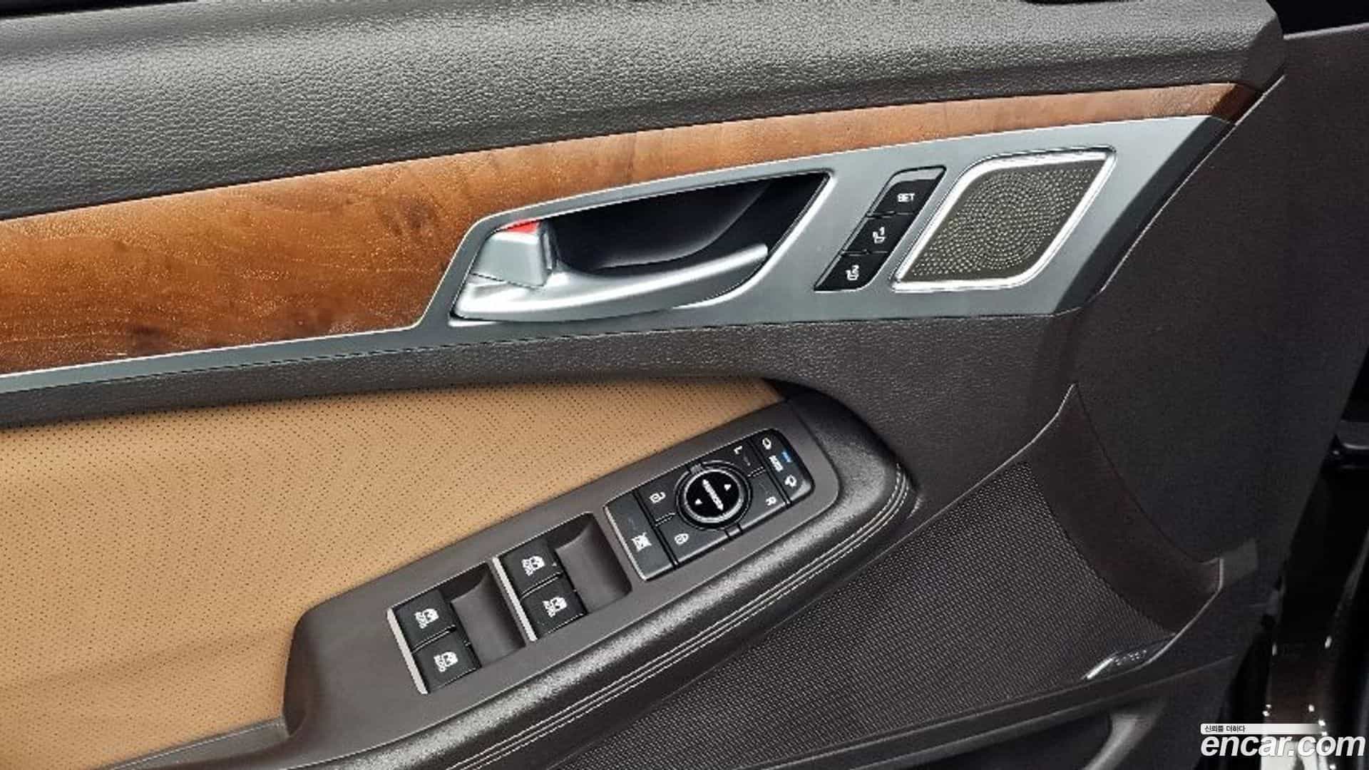 G80 Genesis 2018.2-OPTION-024