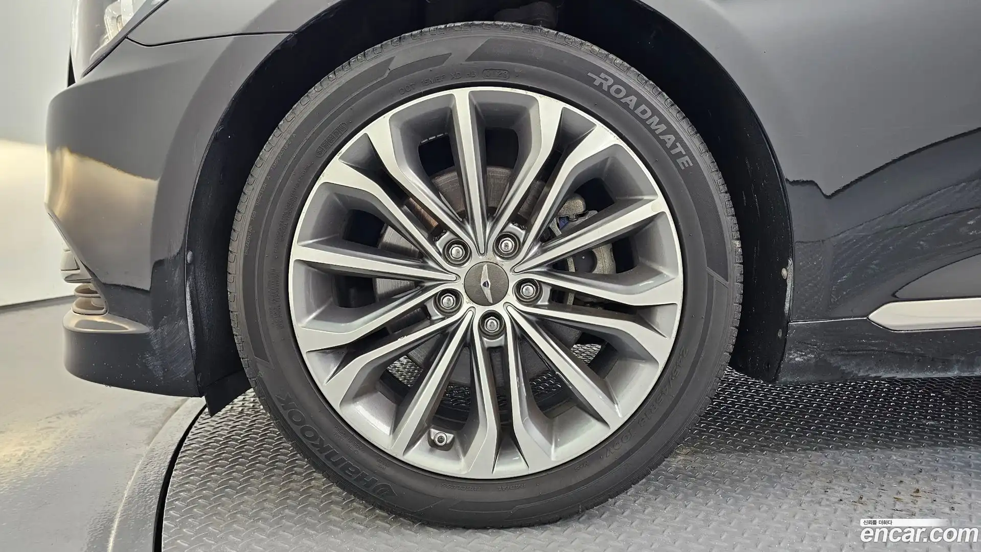 Genesis Hyundai 2016.0-OUTER-005
