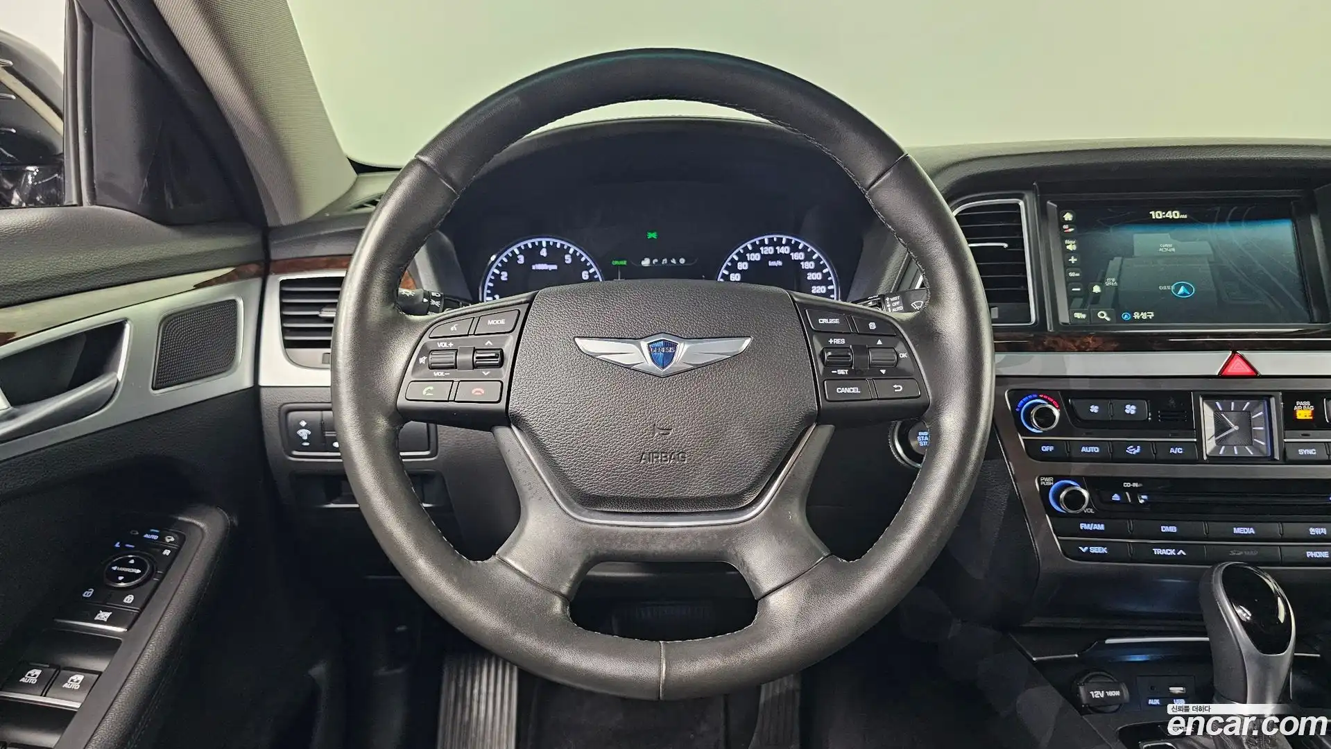 Genesis Hyundai 2016.0-OPTION-018