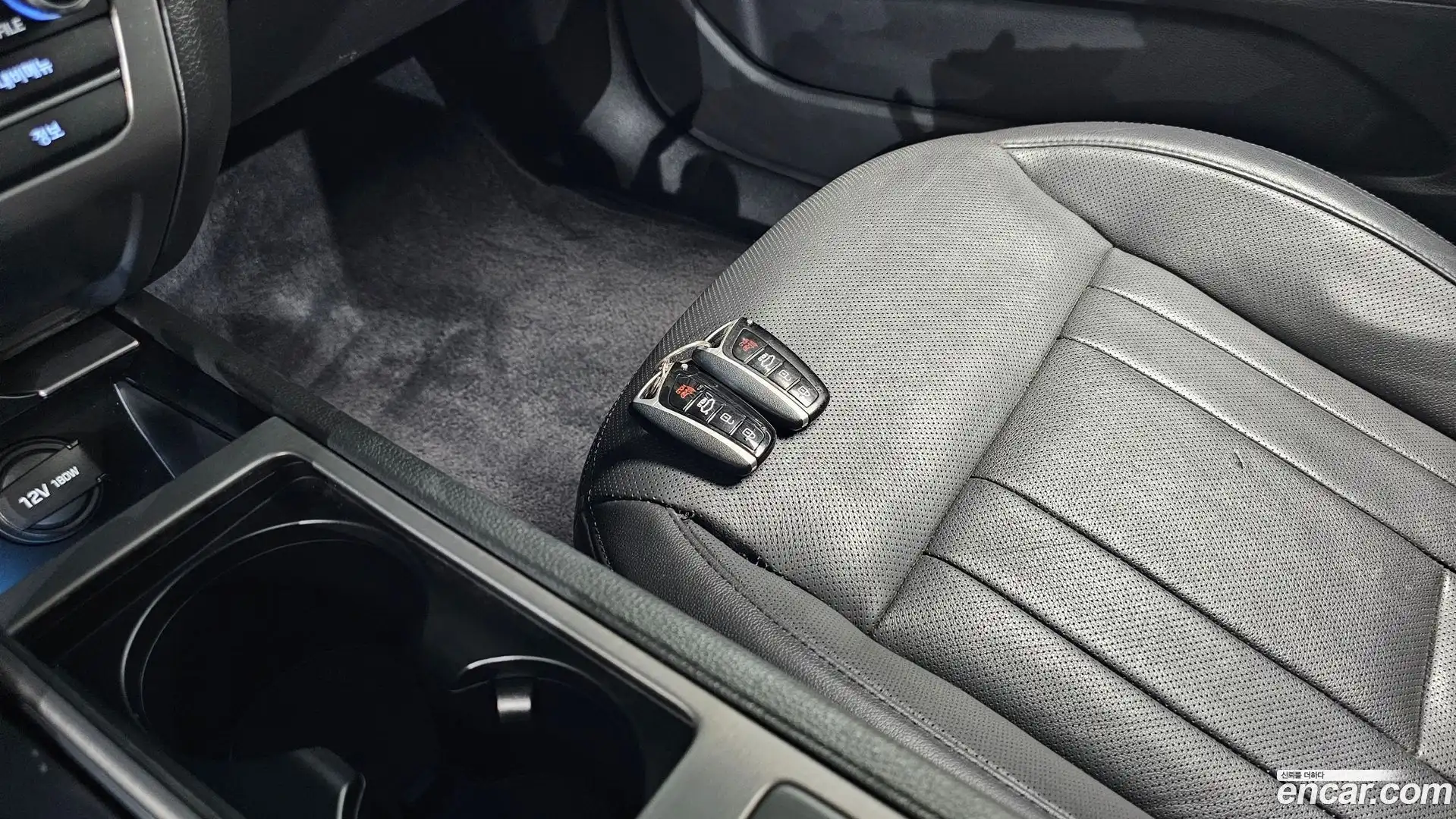 Genesis Hyundai 2016.0-OPTION-020