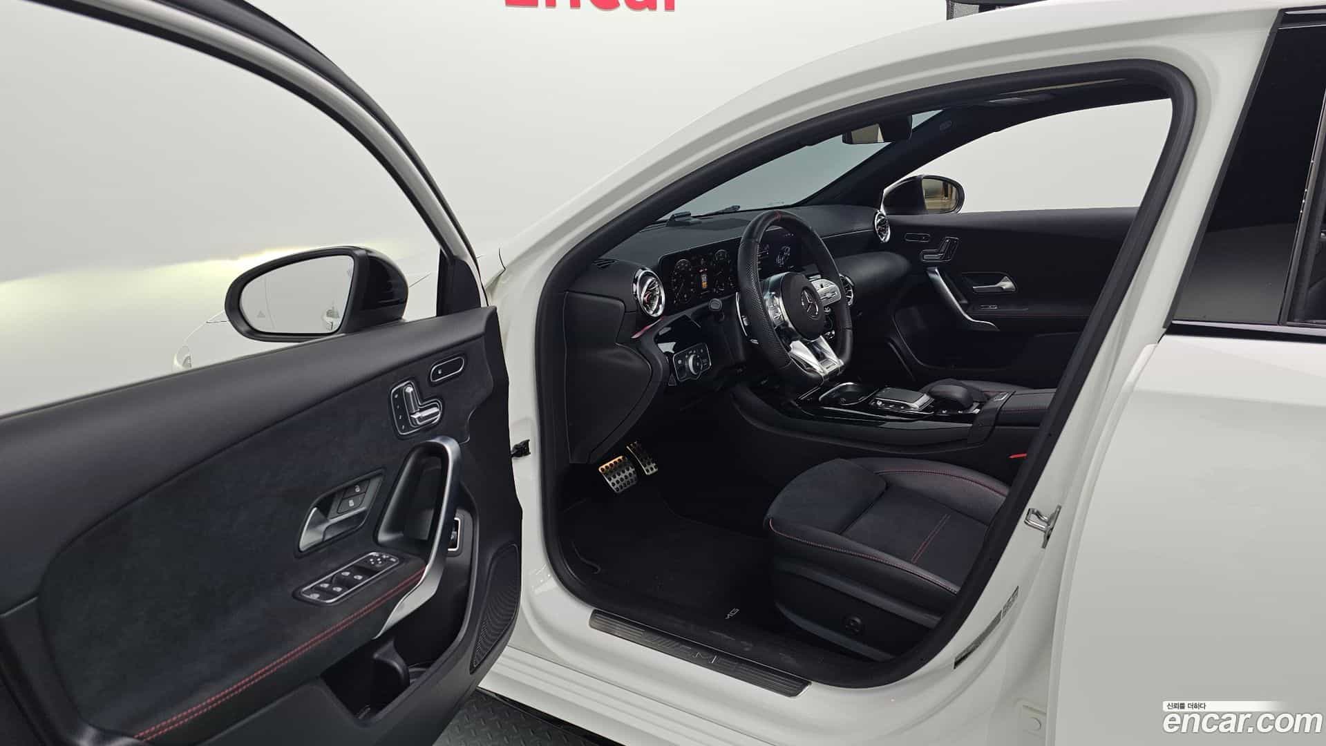A-Class Mercedes-Benz 2022.10-INNER-010