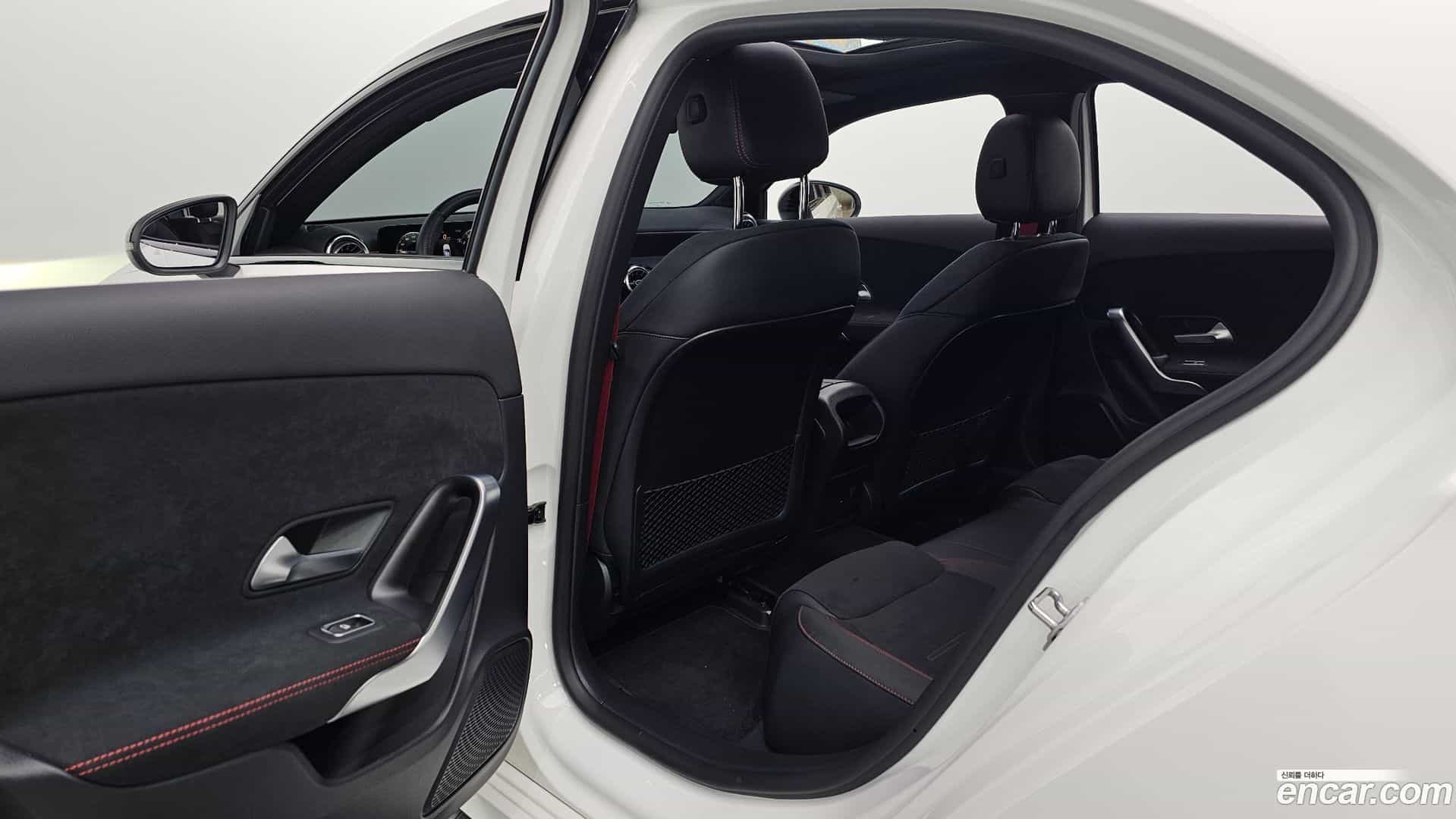A-Class Mercedes-Benz 2022.10-OPTION-015