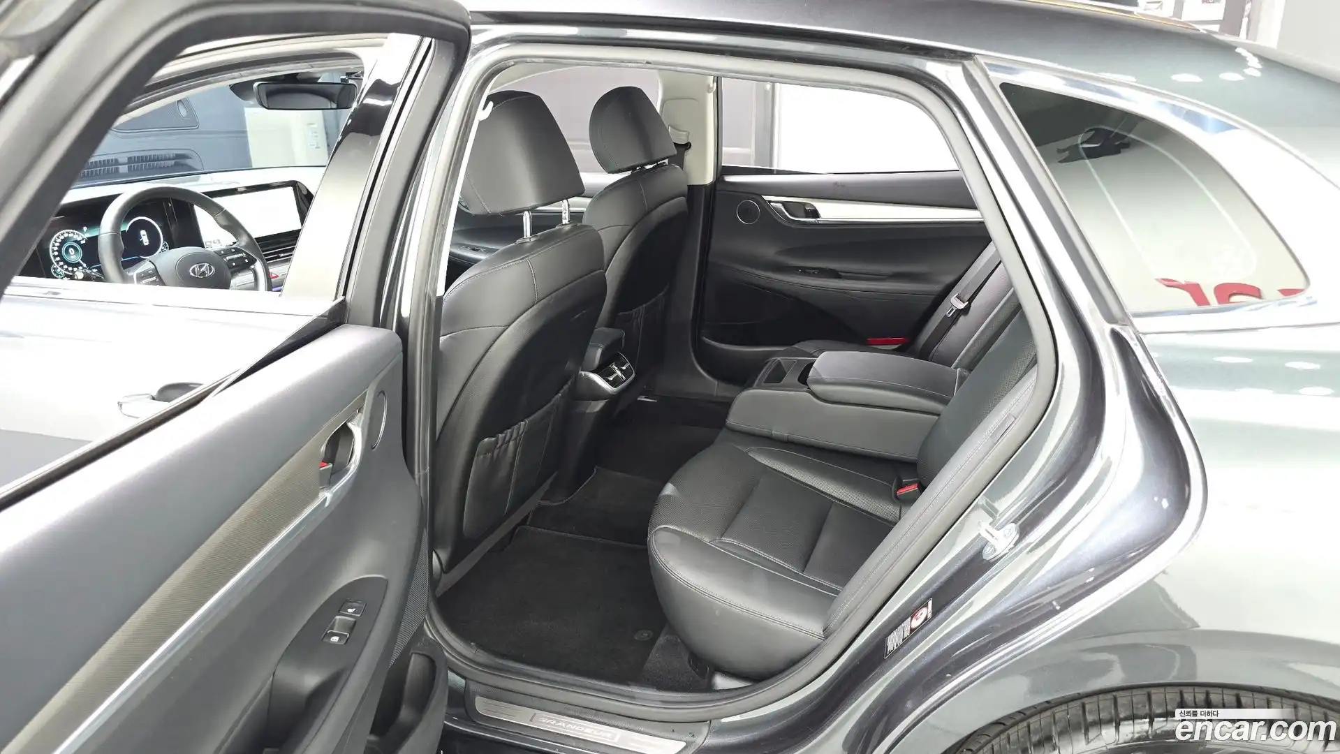 Grandeur Hyundai 2021.6-OPTION-015