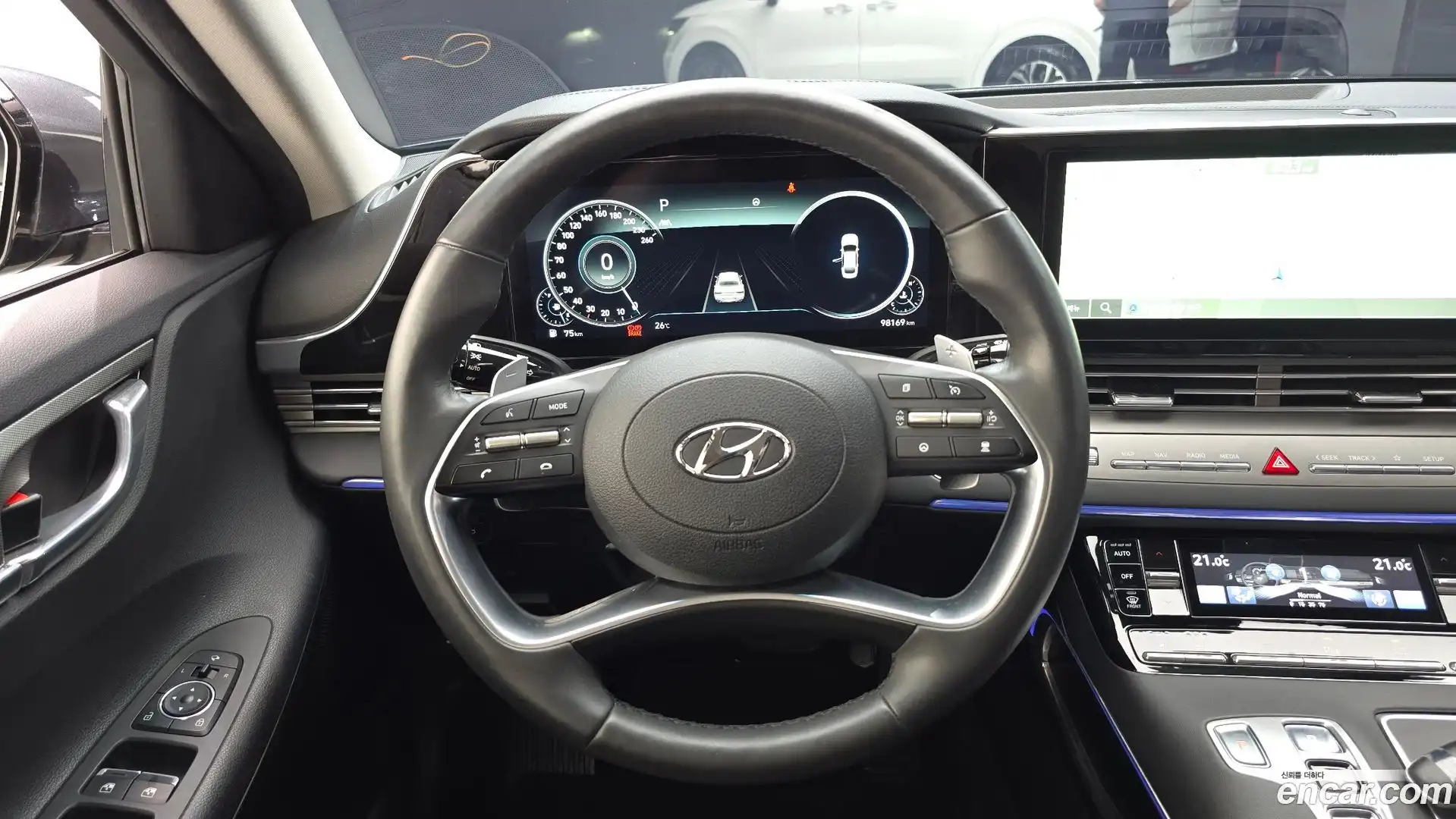 Grandeur Hyundai 2021.6-OPTION-017