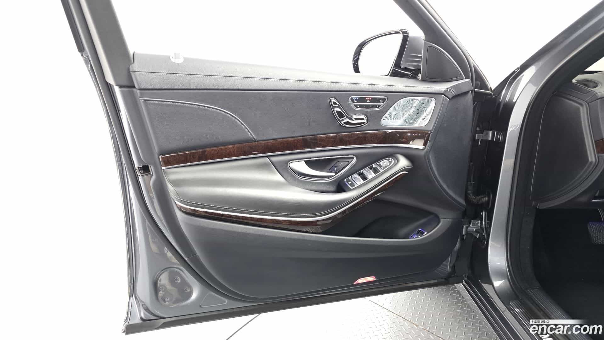 S-Class Mercedes-Benz 2020.10-OPTION-043
