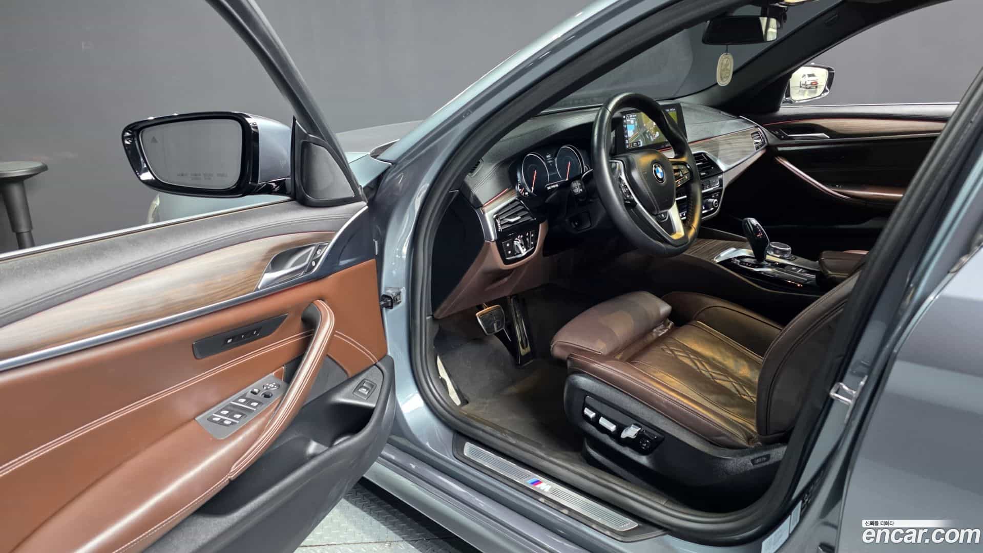 5-Series BMW 2018.0-INNER-010