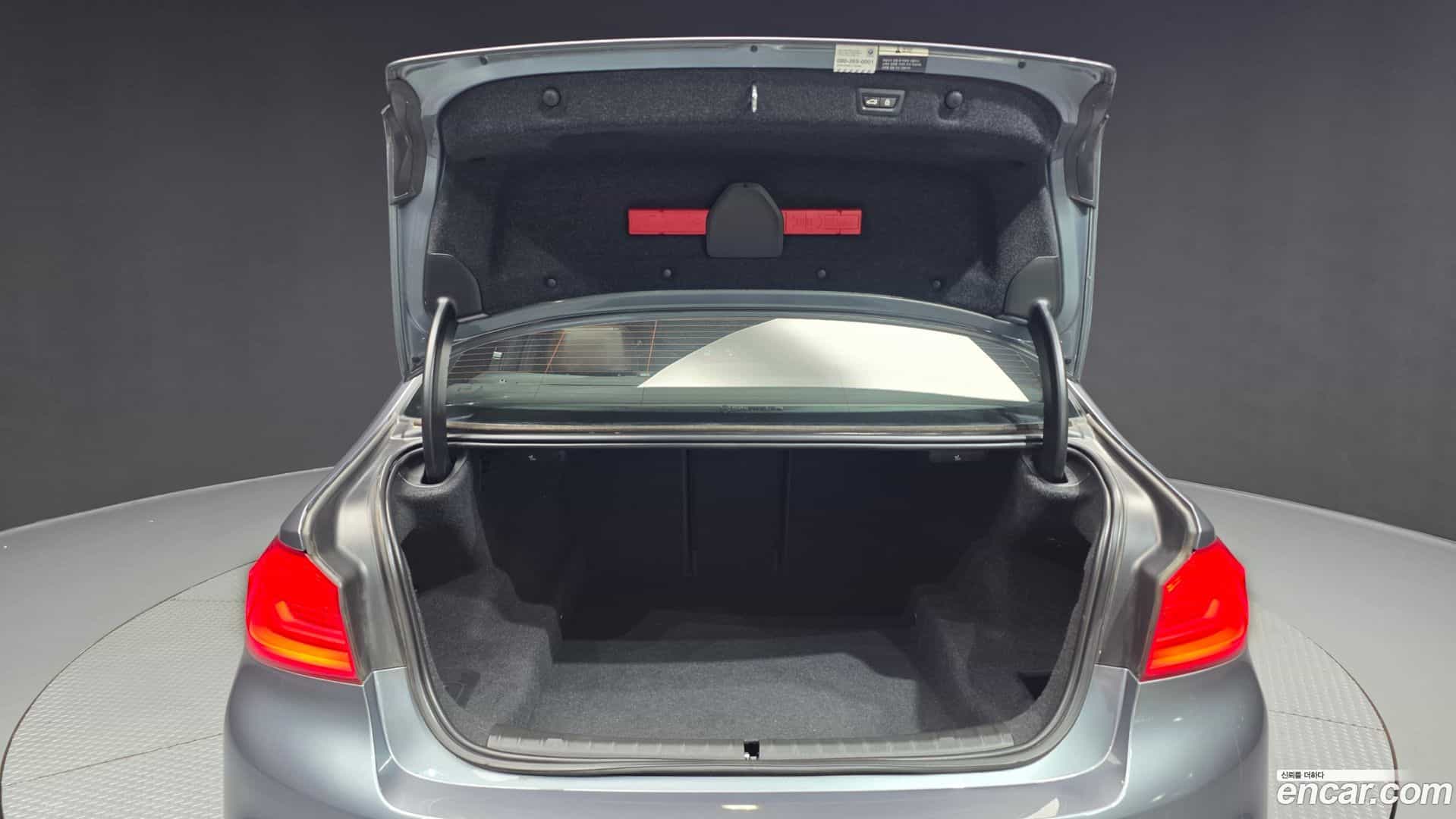 5-Series BMW 2018.0-OPTION-024