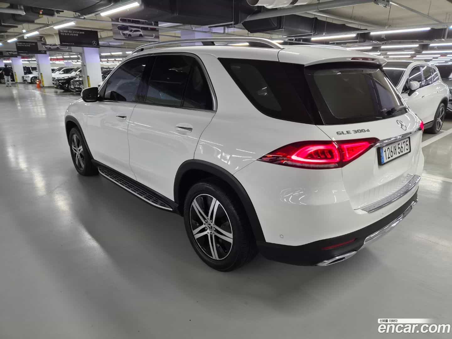 GLE-Class Mercedes-Benz 2020.9-OUTER-005